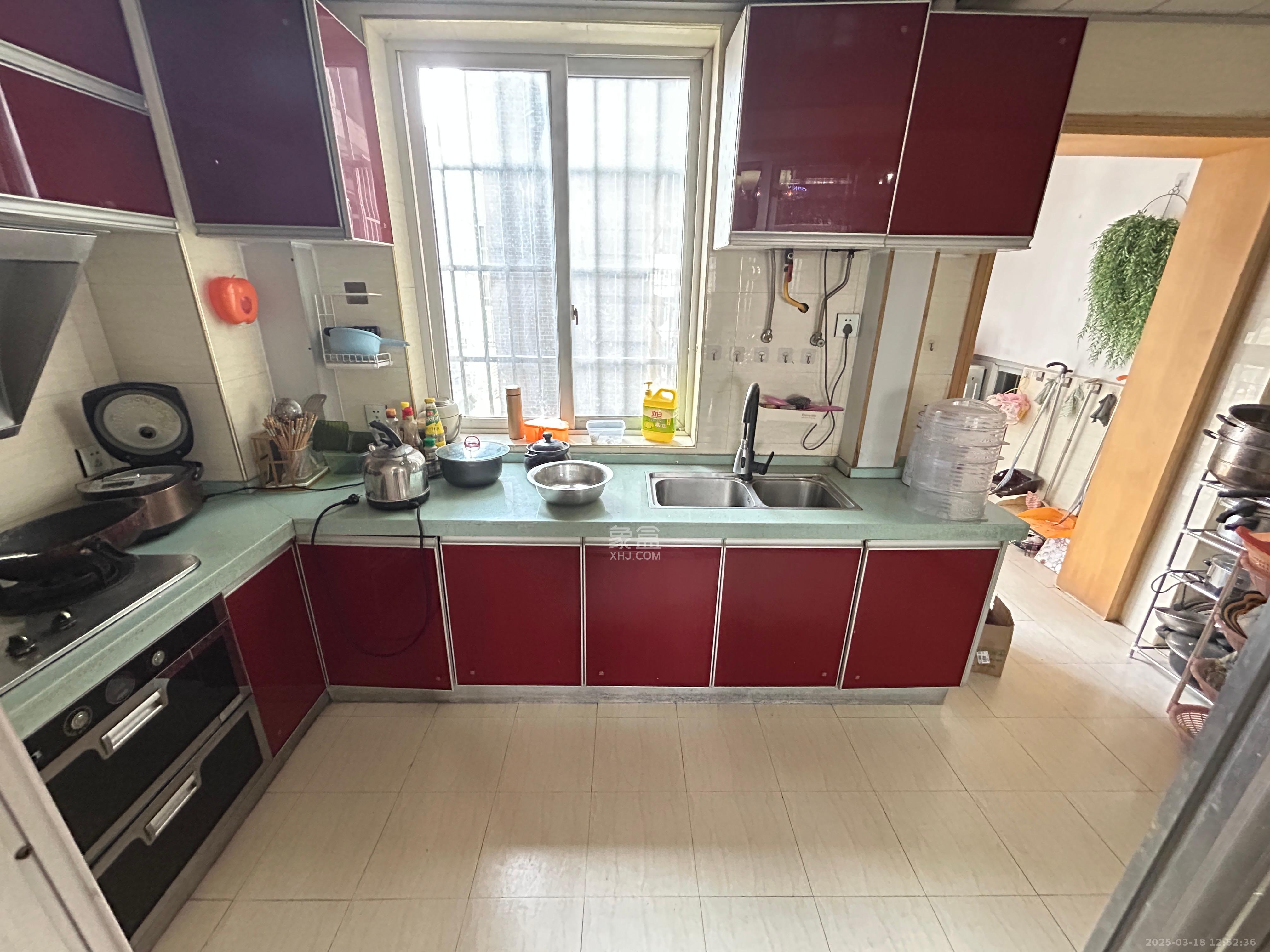 中悦领秀金都 3室2厅1卫 1800.00元/月 中悦领秀金都 3室2厅1卫 1800.00元/月室内图