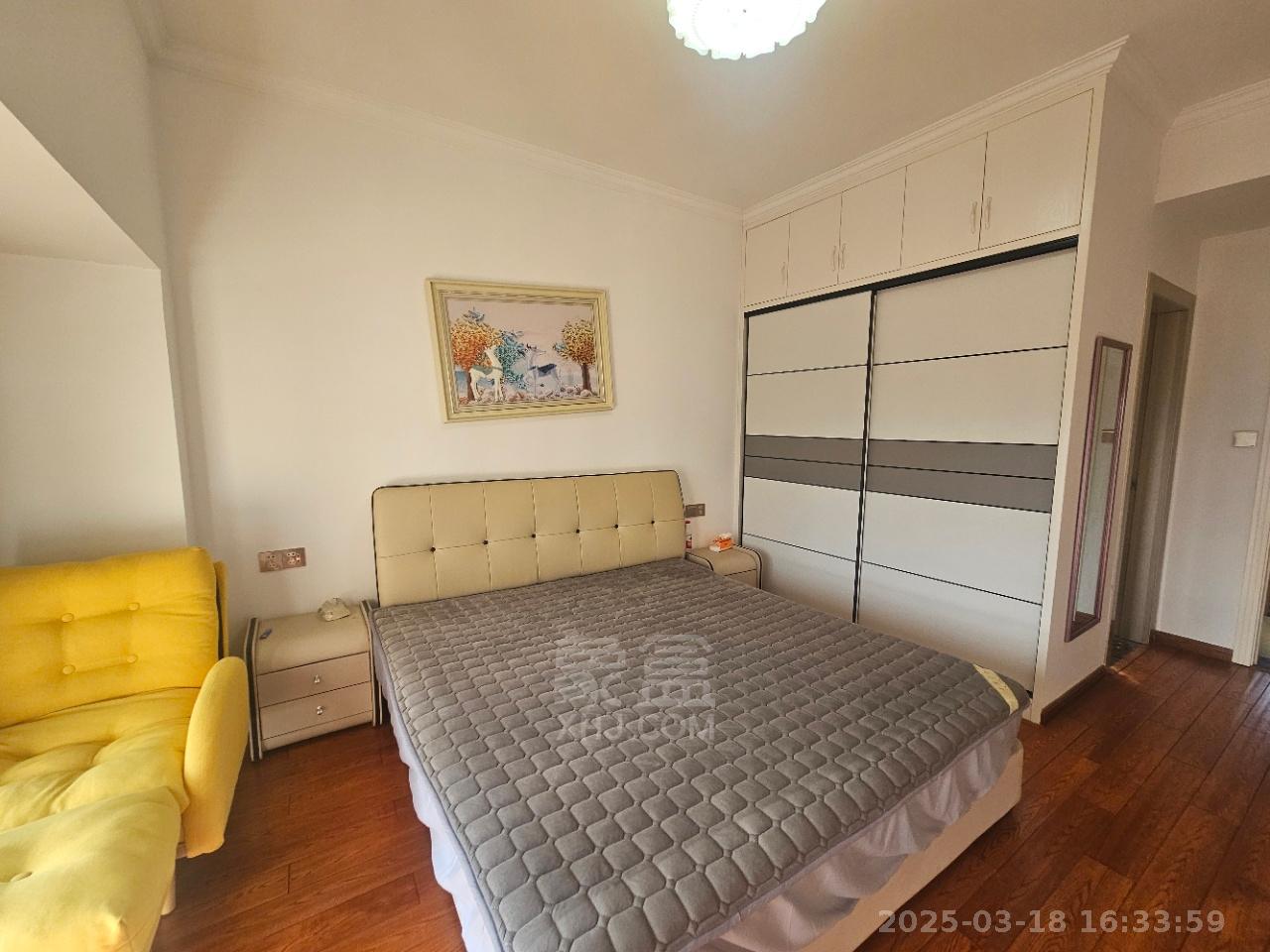 翠谷城 3室2厅2卫 2200.0元/月 翠谷城 3室2厅2卫 2200.0元/月室内图