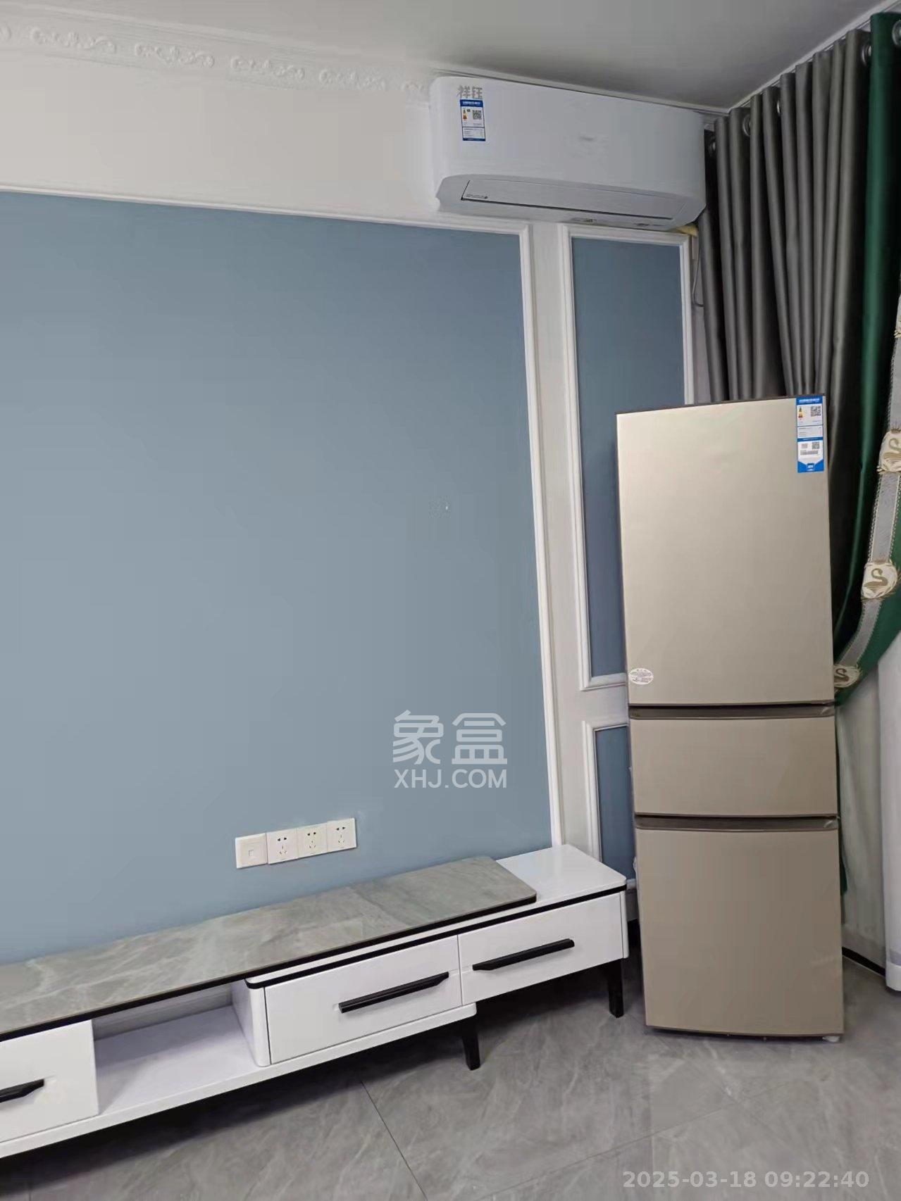 怡海星城  1室1厅1卫   1300.00元/月室内图