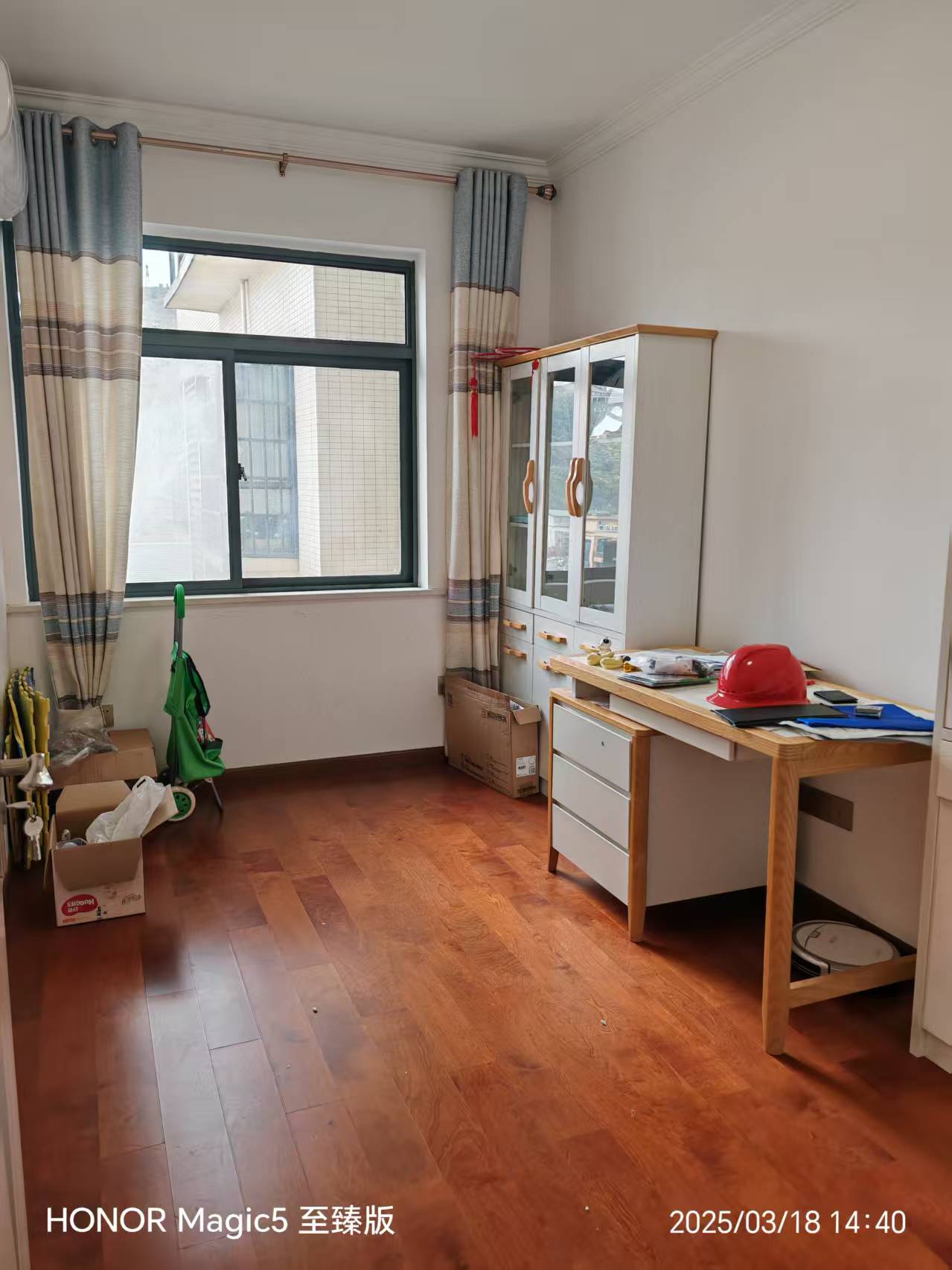 丽景天下一期 4室2厅2卫 2000.0元/月 丽景天下一期 4室2厅2卫 2000.0元/月室内图