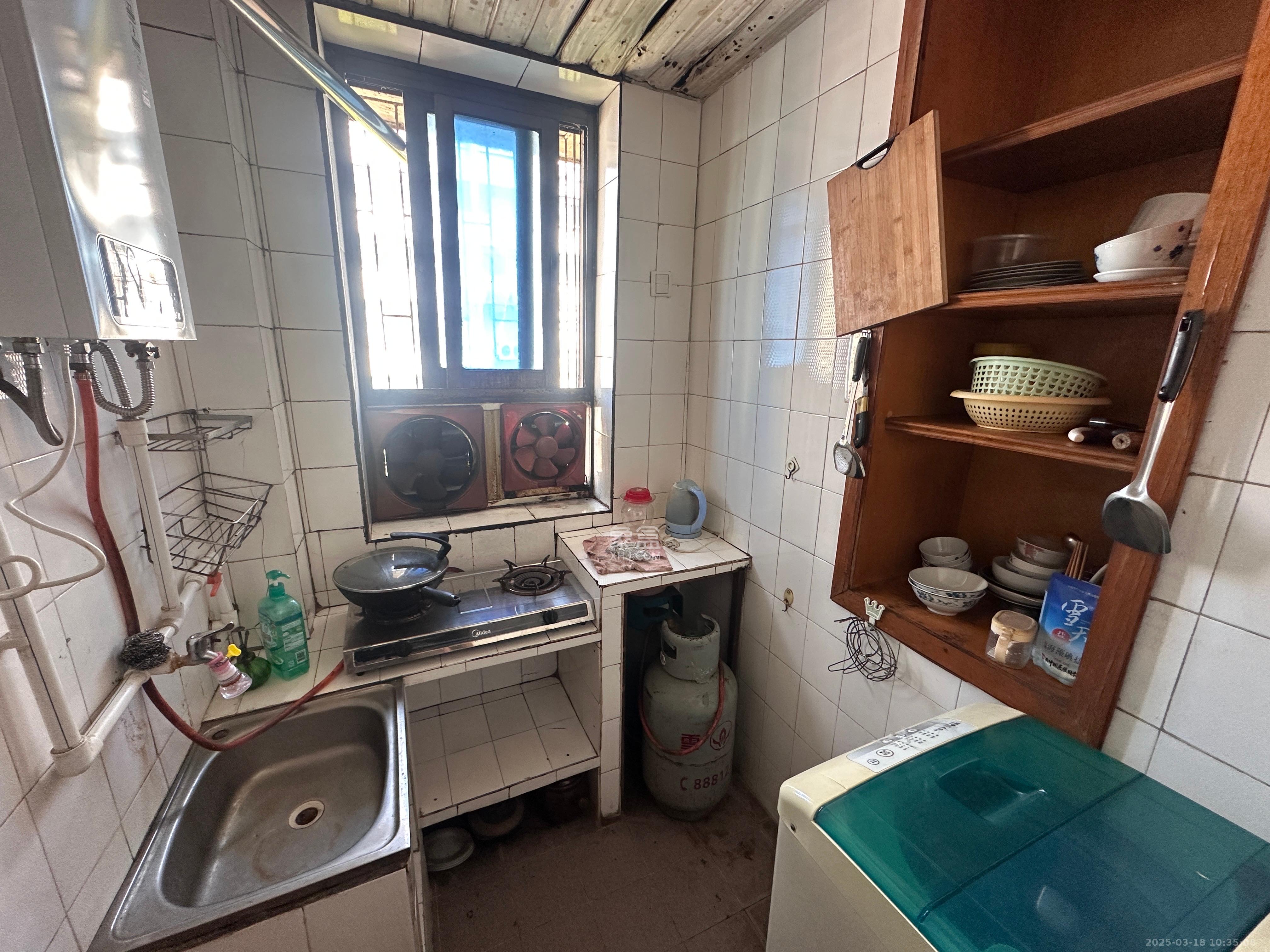 向韶村  2室1厅1卫    1500.0元/月 向韶村  2室1厅1卫    1500.0元/月室内图