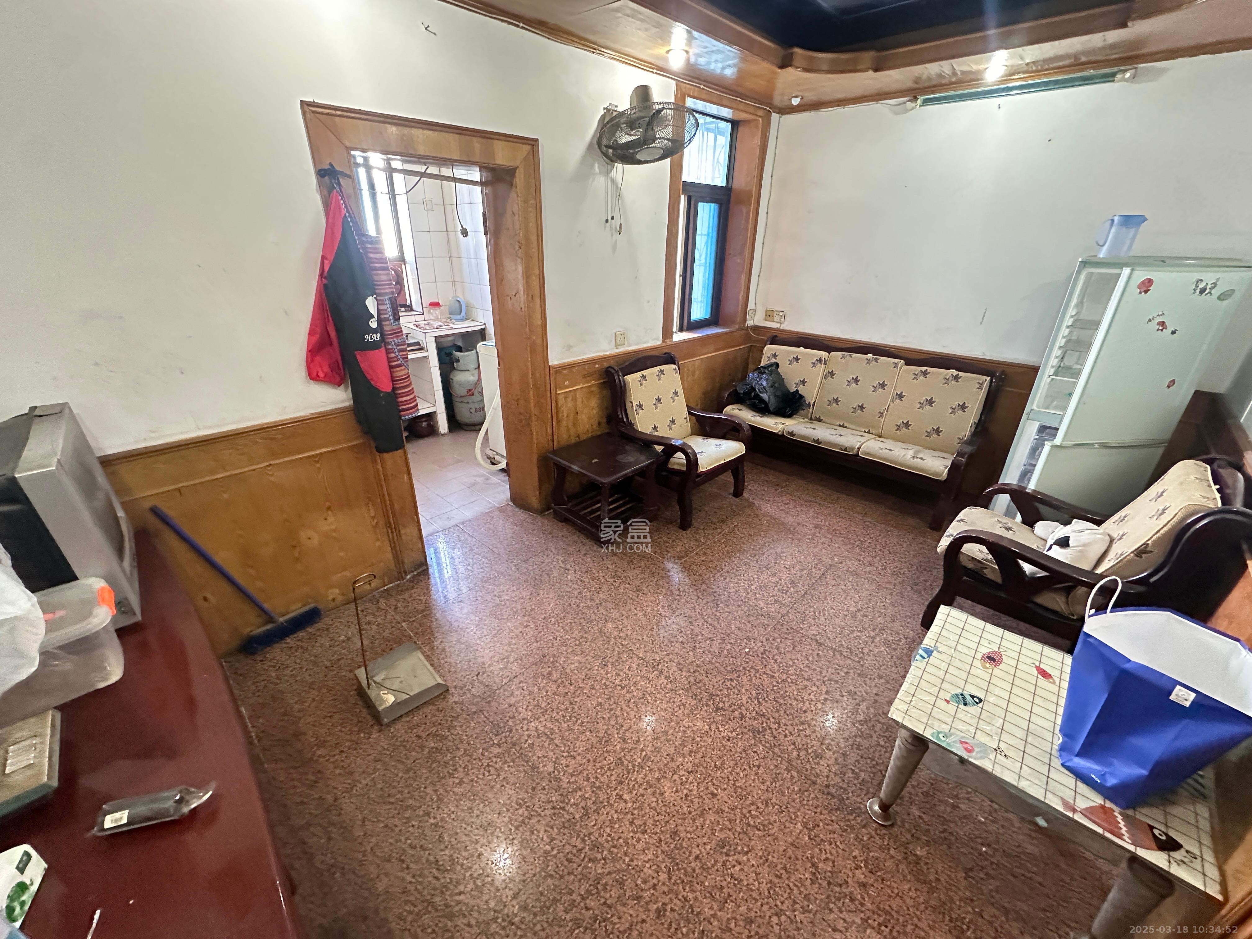 向韶村  2室1厅1卫    1500.0元/月 向韶村  2室1厅1卫    1500.0元/月室内图