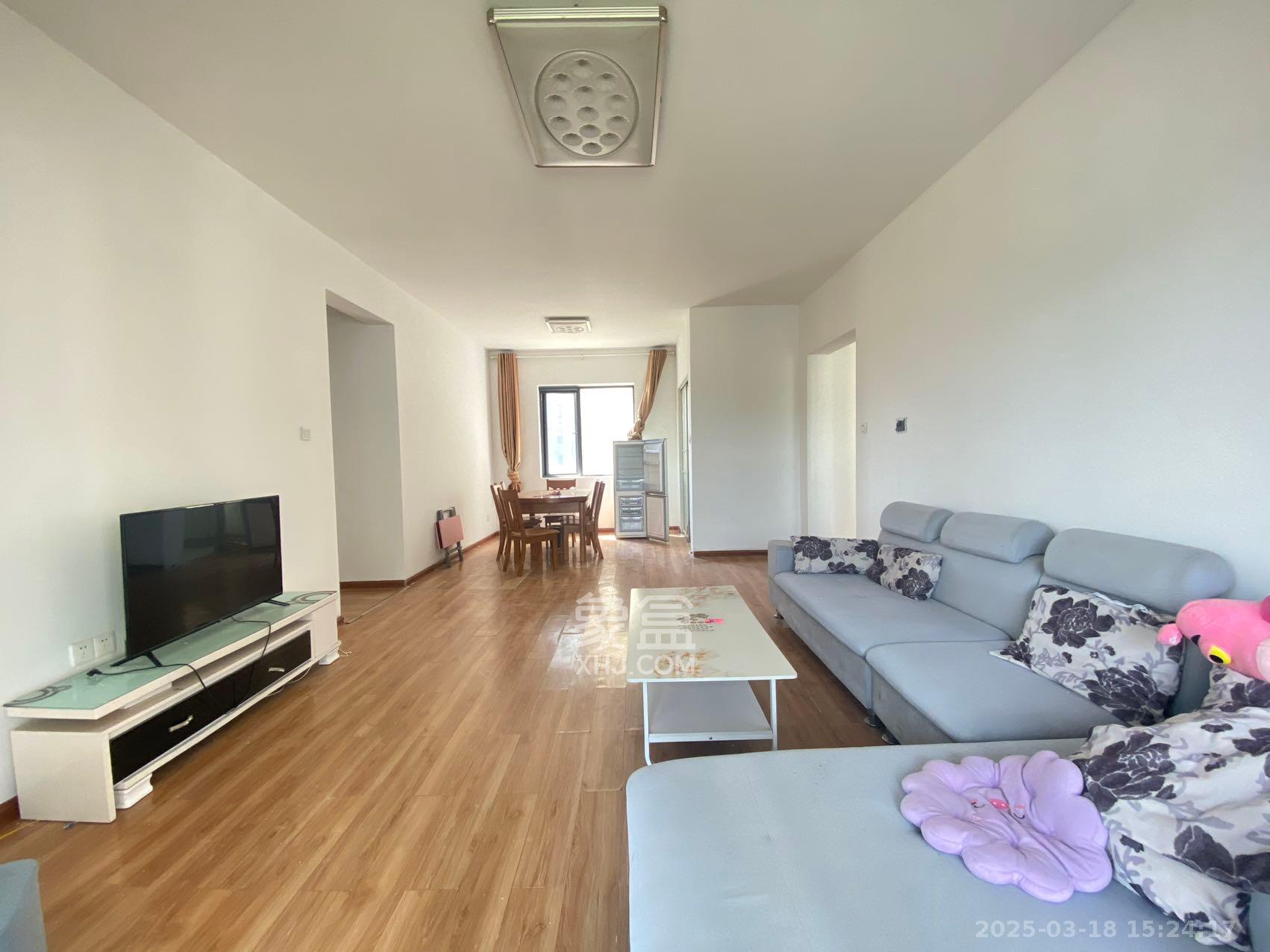 莱茵城 3室2厅1卫 2600.0元/月 莱茵城 3室2厅1卫 2600.0元/月室内图