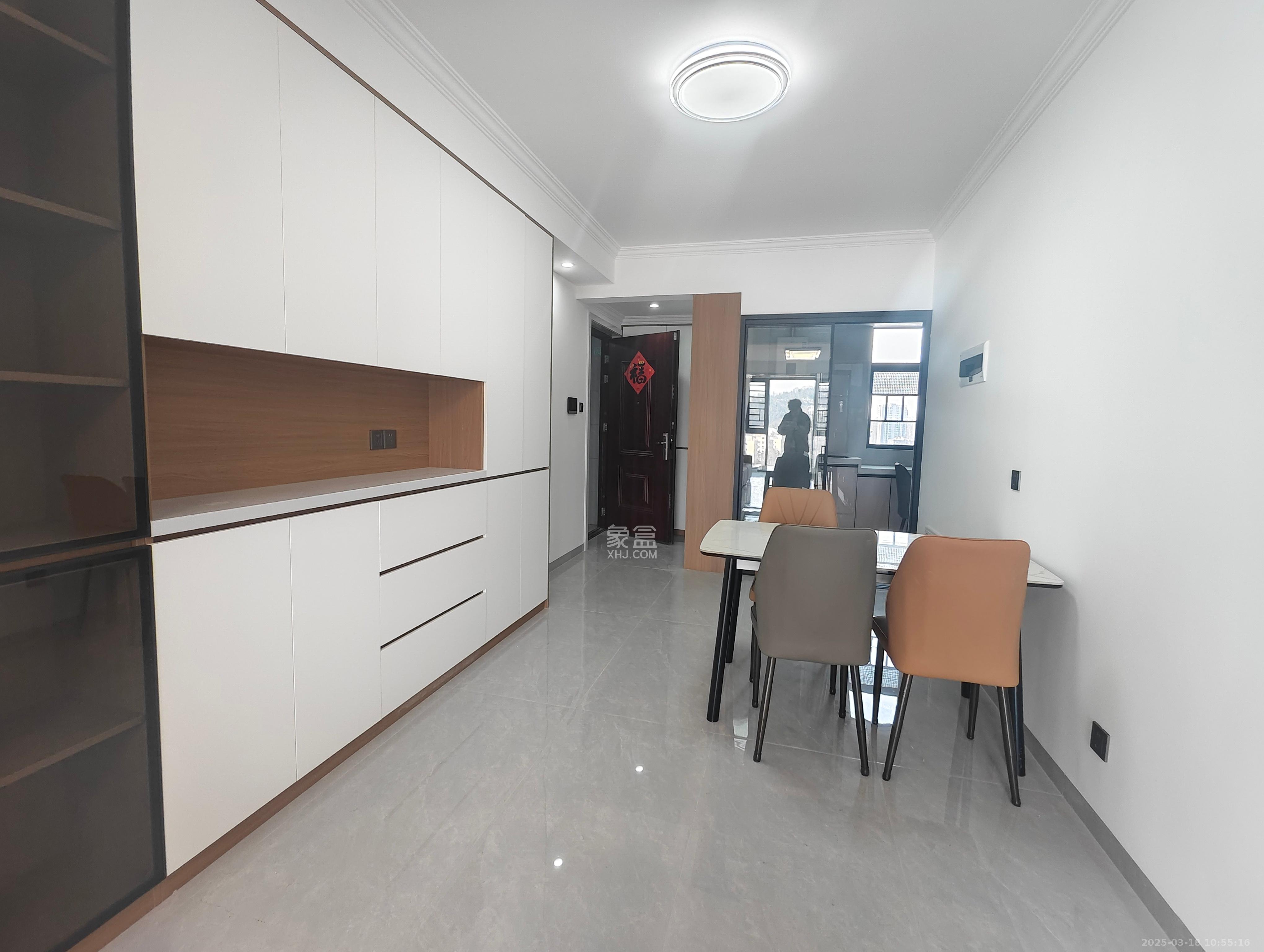 桃花嘉园 3室2厅2卫 2800.0元/月 桃花嘉园 3室2厅2卫 2800.0元/月室内图