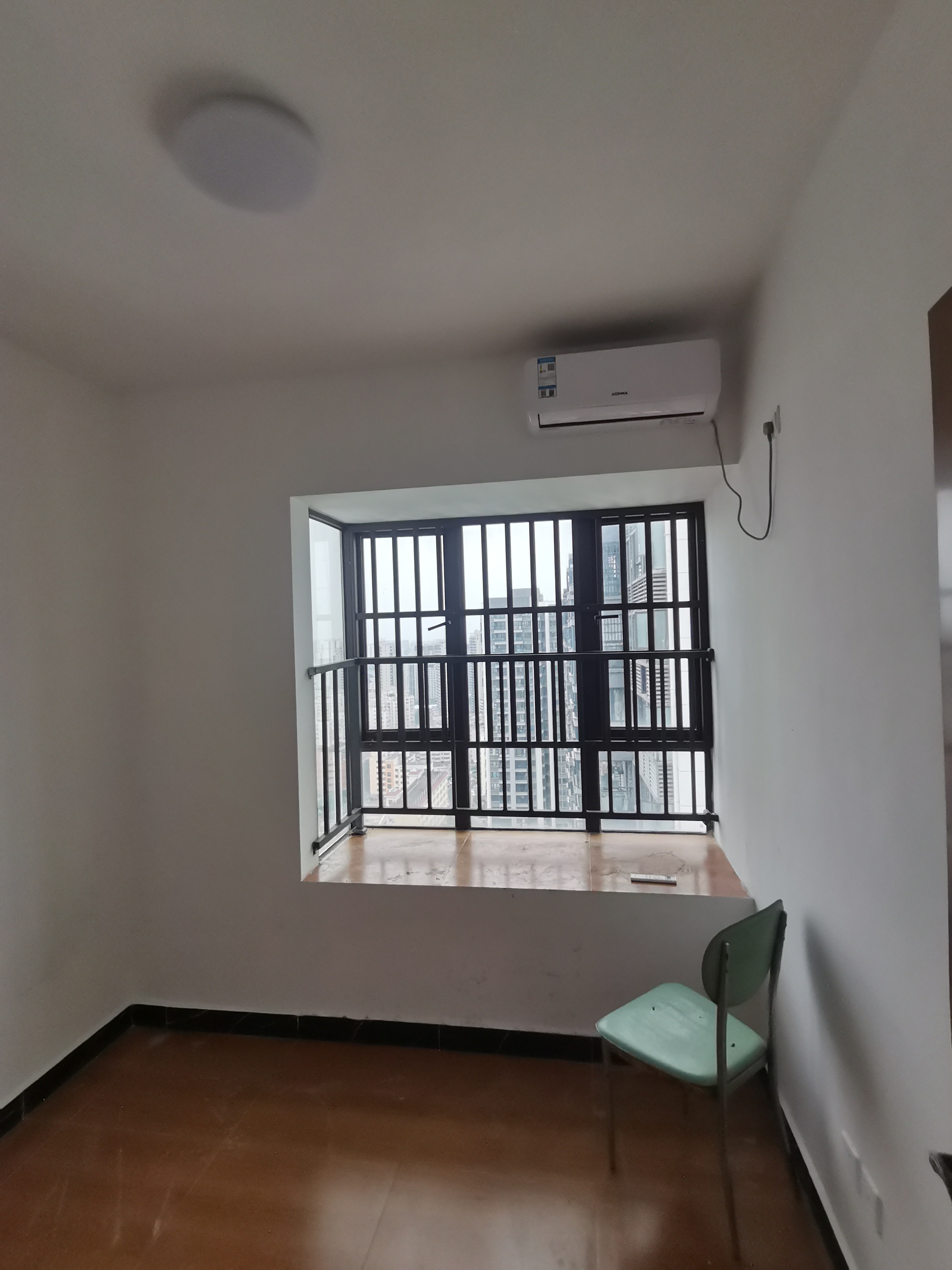 坡博家园一区 3室2厅1卫 2400.0元/月 坡博家园一区 3室2厅1卫 2400.0元/月室内图