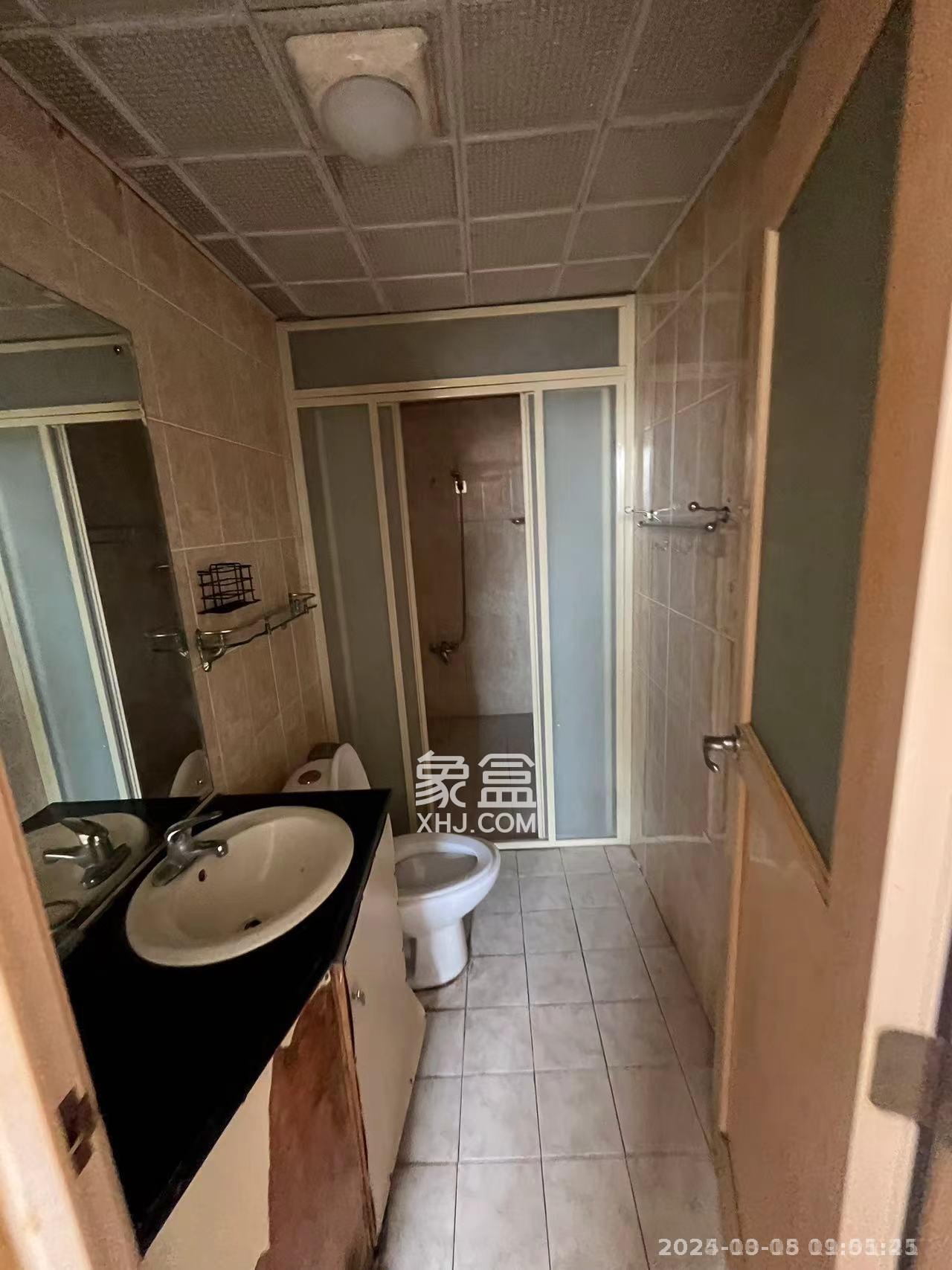 交通银行宿舍(浏城桥)  3室2厅1卫    3200.0元/月 交通银行宿舍(浏城桥)  3室2厅1卫    3200.0元/月室内图