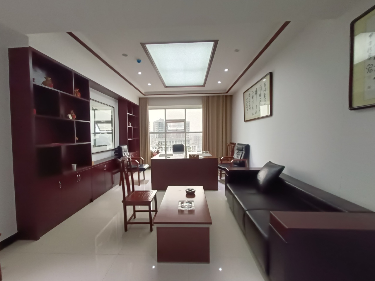 泓泽星城 1室0厅0卫 76.5万 泓泽星城 1室0厅0卫 76.5万客厅