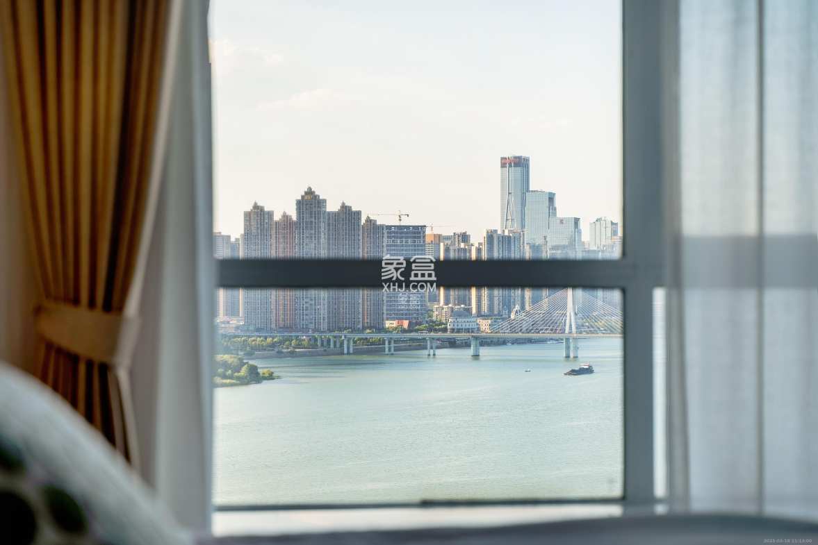 华盛新外滩 5室2厅2卫 8500.0元/月 华盛新外滩 5室2厅2卫 8500.0元/月室内图