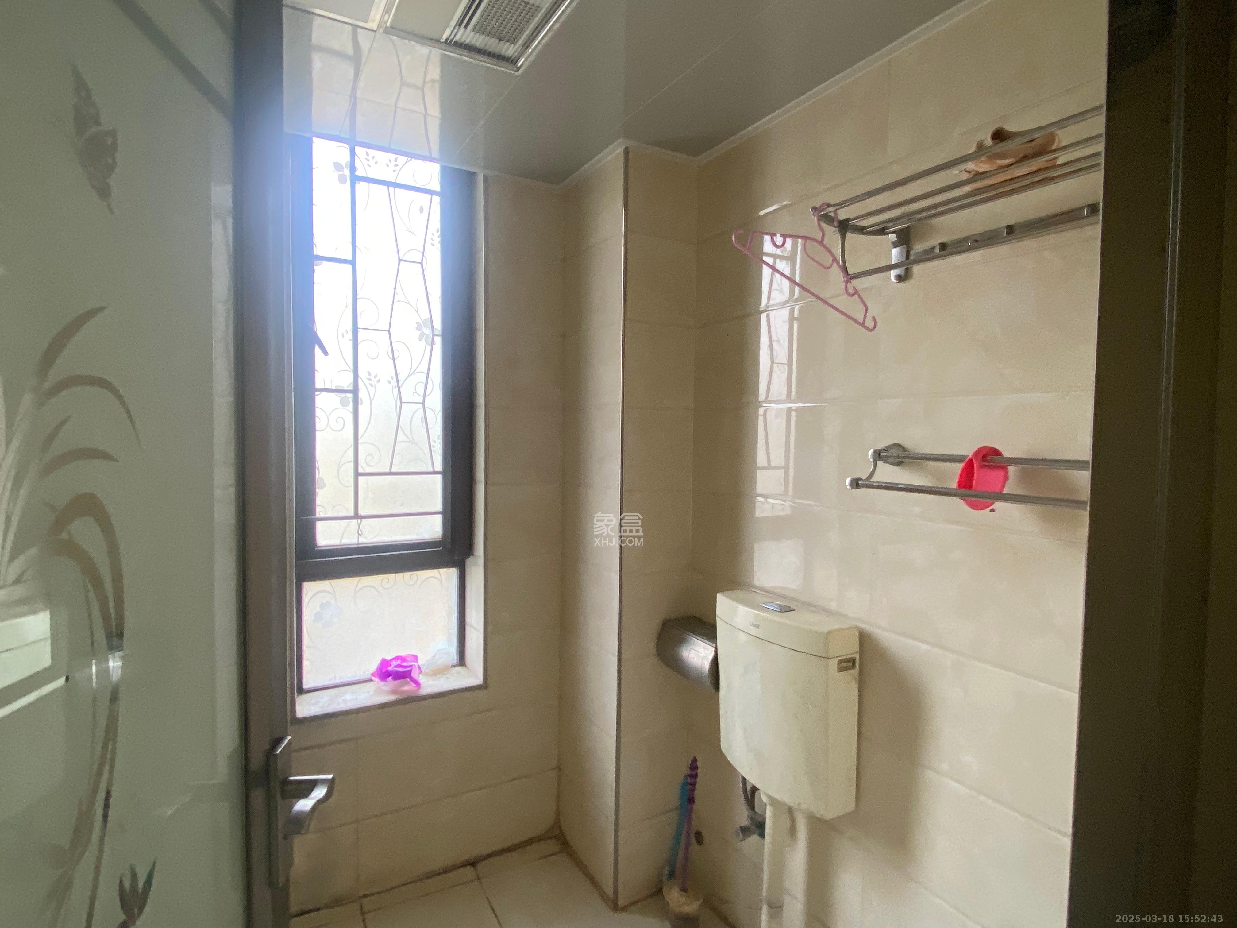 保利麓谷林语F区 4室2厅2卫 3600.0元/月 保利麓谷林语F区 4室2厅2卫 3600.0元/月室内图