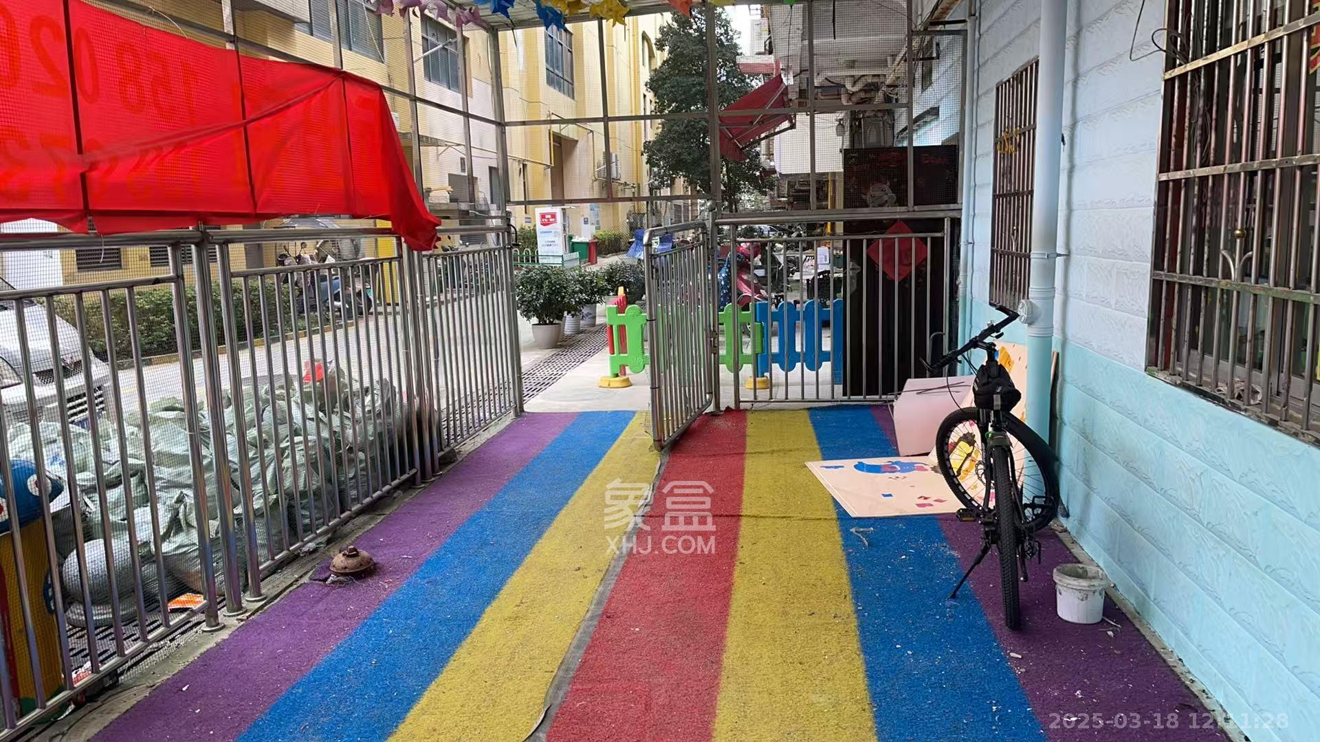 星沙商业步行街 2室3厅1卫 3800.0元/月 星沙商业步行街 2室3厅1卫 3800.0元/月室内图