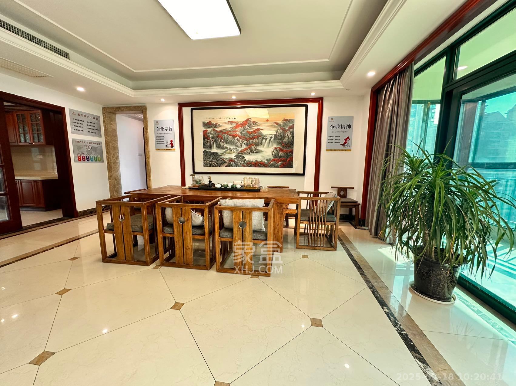 恒大雅苑  5室2厅3卫    8800.0元/月 恒大雅苑  5室2厅3卫    8800.0元/月室内图