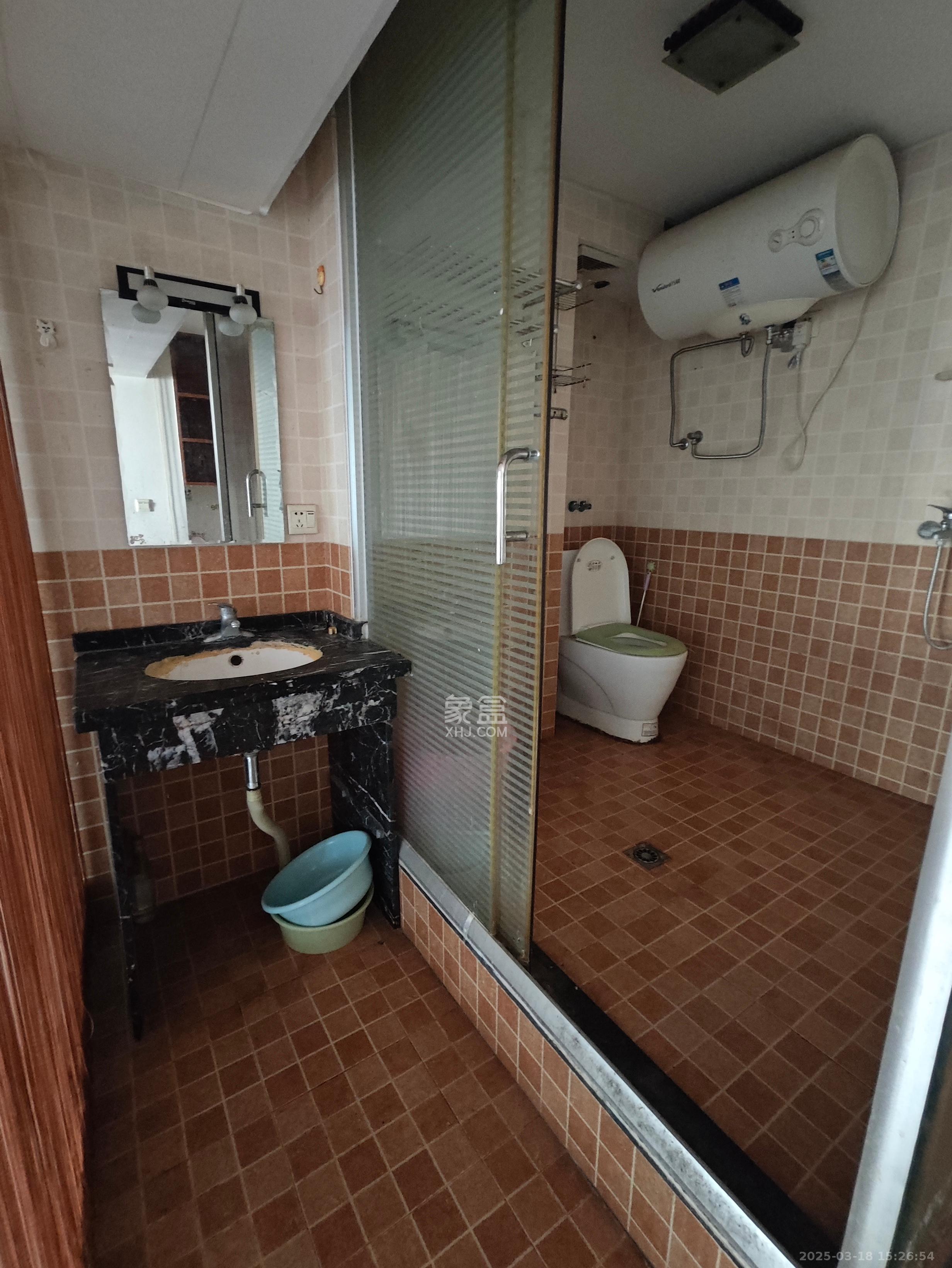 华菱蓝调国际(华菱.香墅美地) 2室2厅2卫 1600.0元/月 华菱蓝调国际(华菱.香墅美地) 2室2厅2卫 1600.0元/月室内图