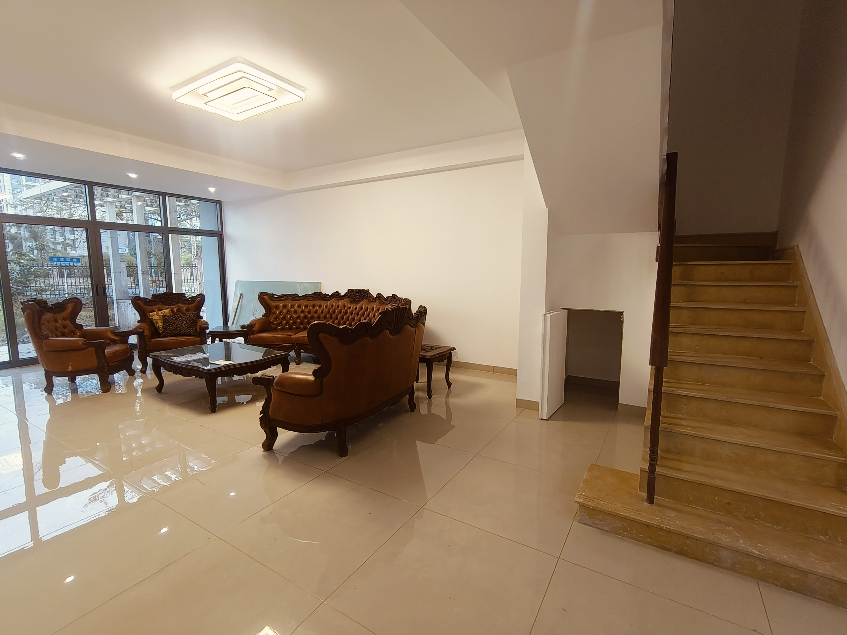 鲁能海蓝椰风 4室3厅5卫 9000.0元/月 鲁能海蓝椰风 4室3厅5卫 9000.0元/月室内图