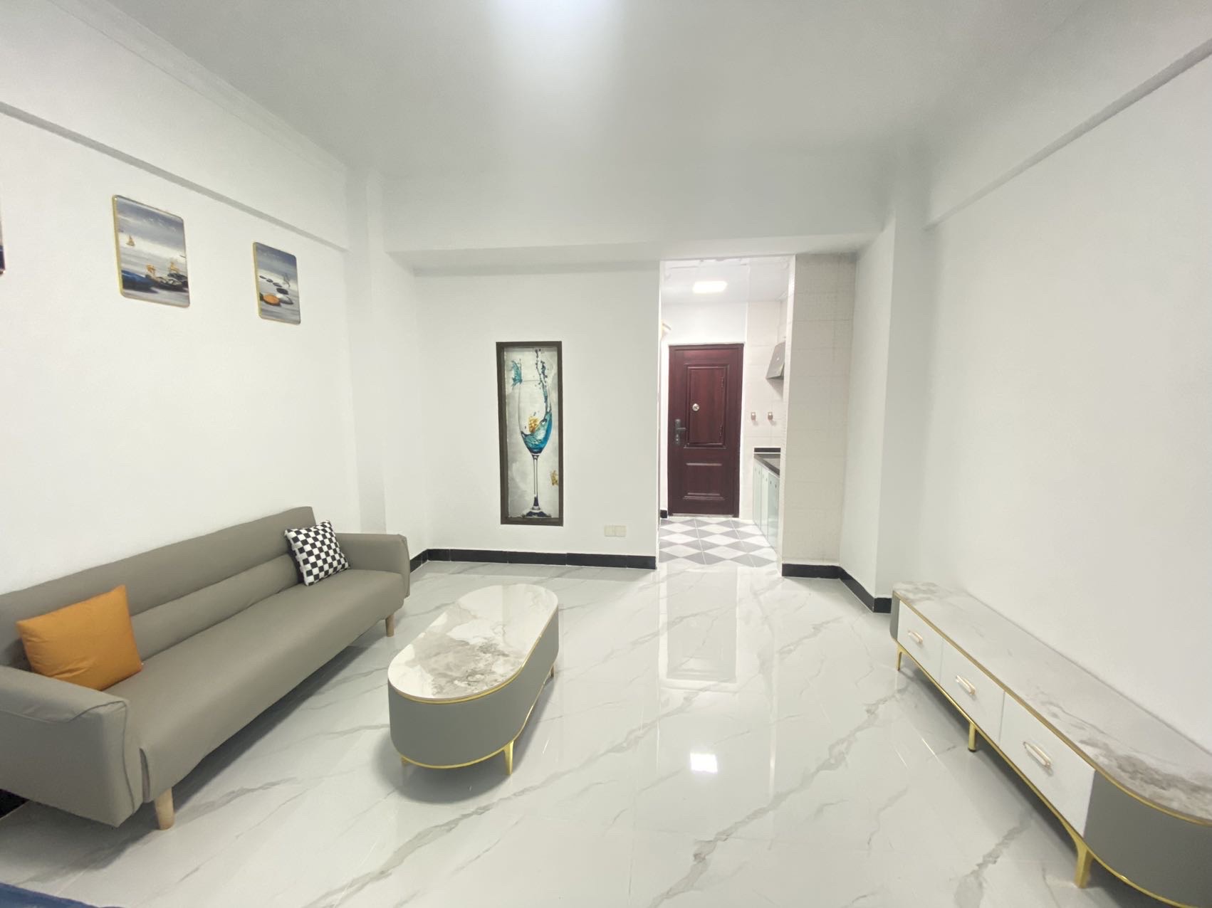 飞龙公寓 1室1厅1卫 41.0万 飞龙公寓 1室1厅1卫 41.0万客厅