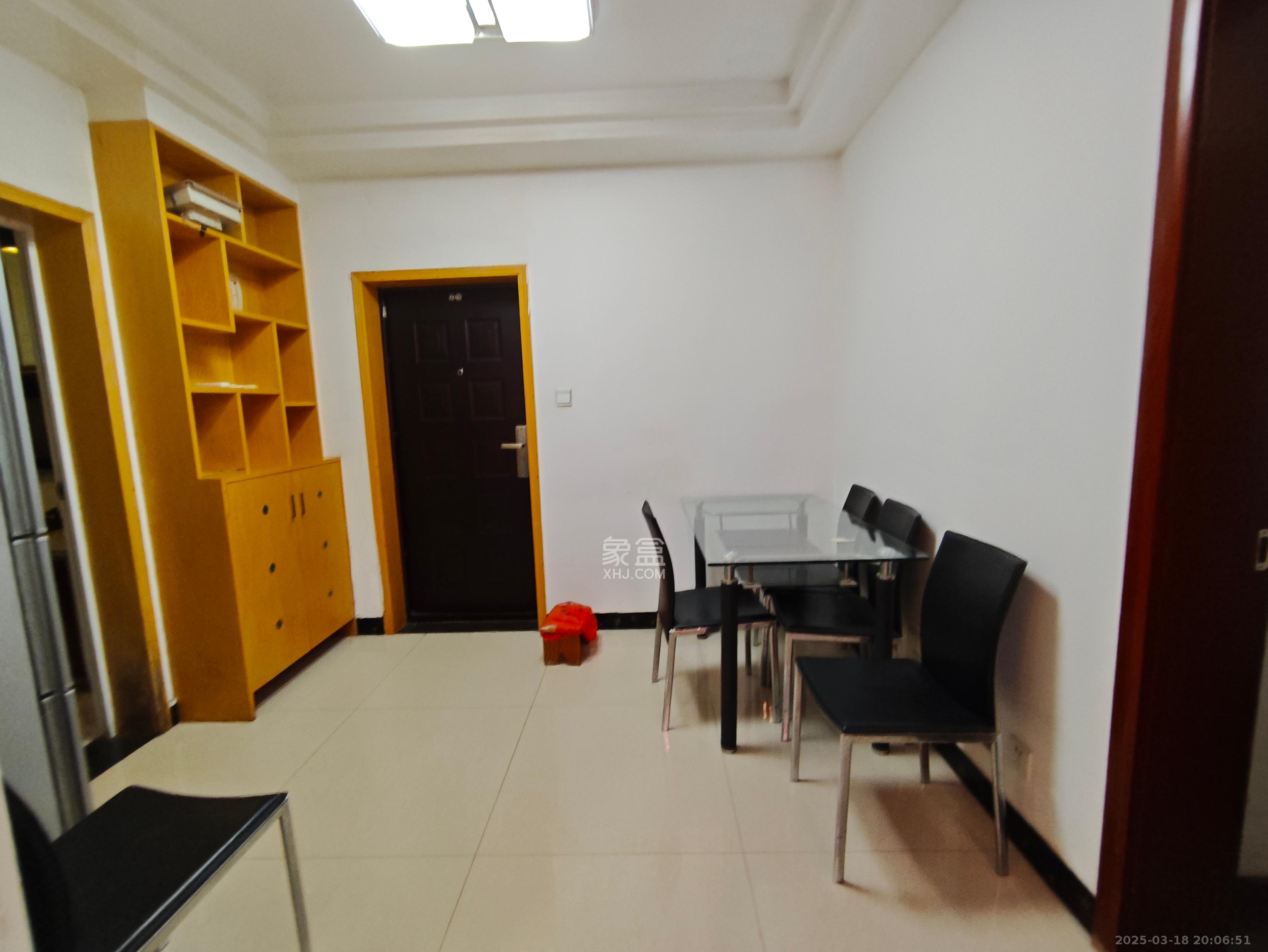 中国铁建国际城一期 2室2厅1卫 1400.0元/月 中国铁建国际城一期 2室2厅1卫 1400.0元/月室内图