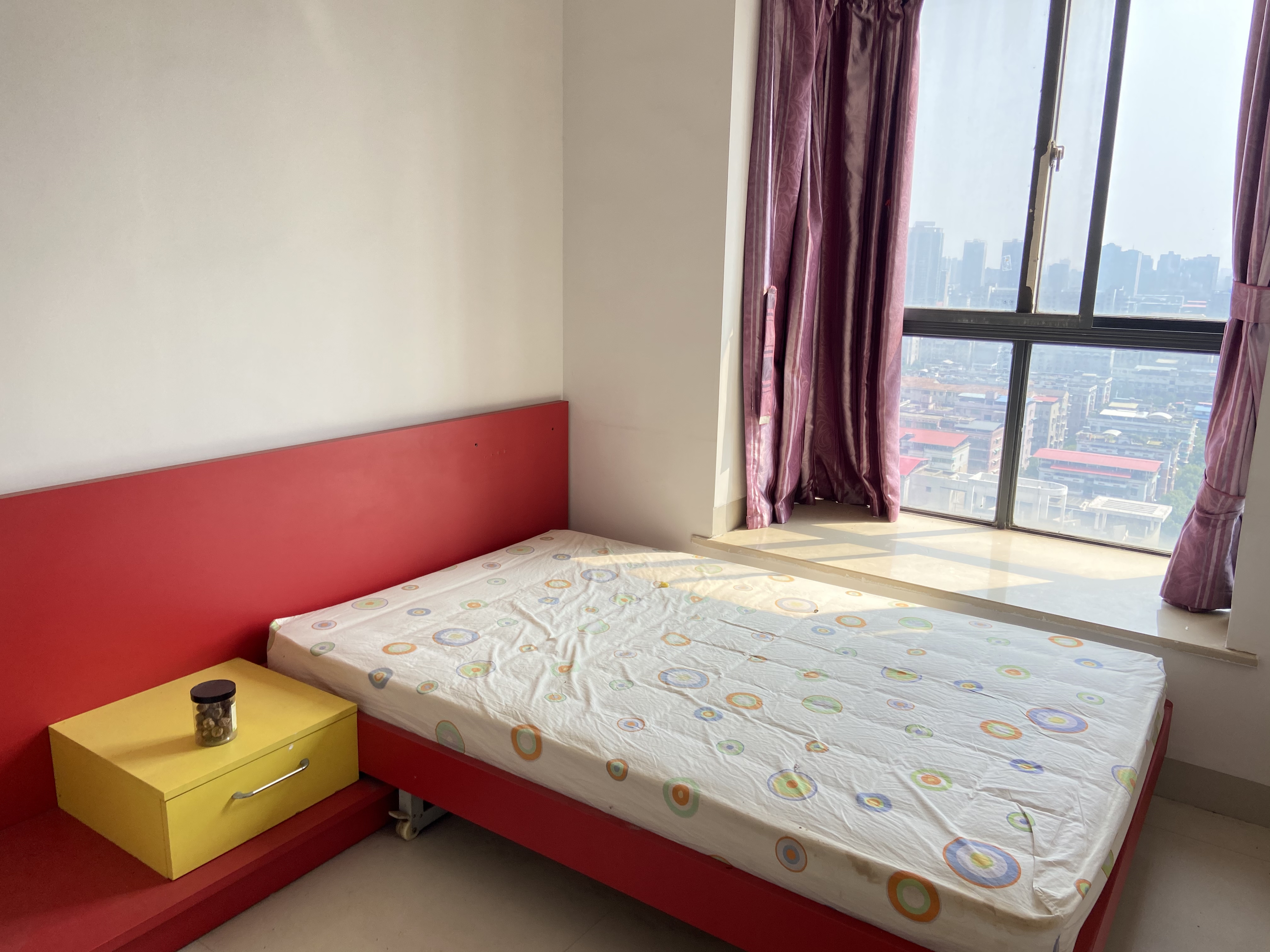 新华名筑 2室2厅1卫 1500.0元/月 新华名筑 2室2厅1卫 1500.0元/月室内图