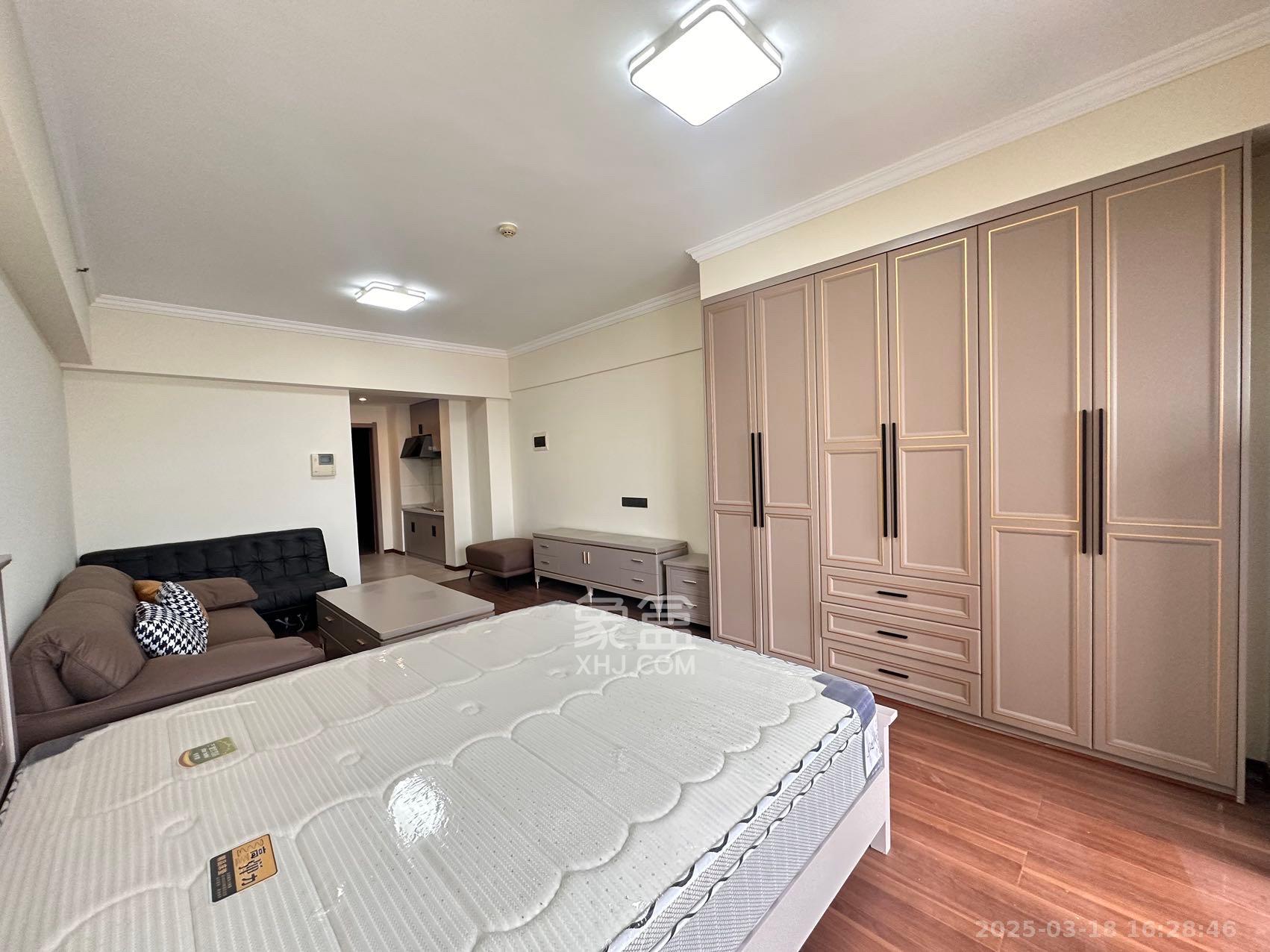 德庆水韵山城 1室1厅1卫 1400.0元/月 德庆水韵山城 1室1厅1卫 1400.0元/月室内图