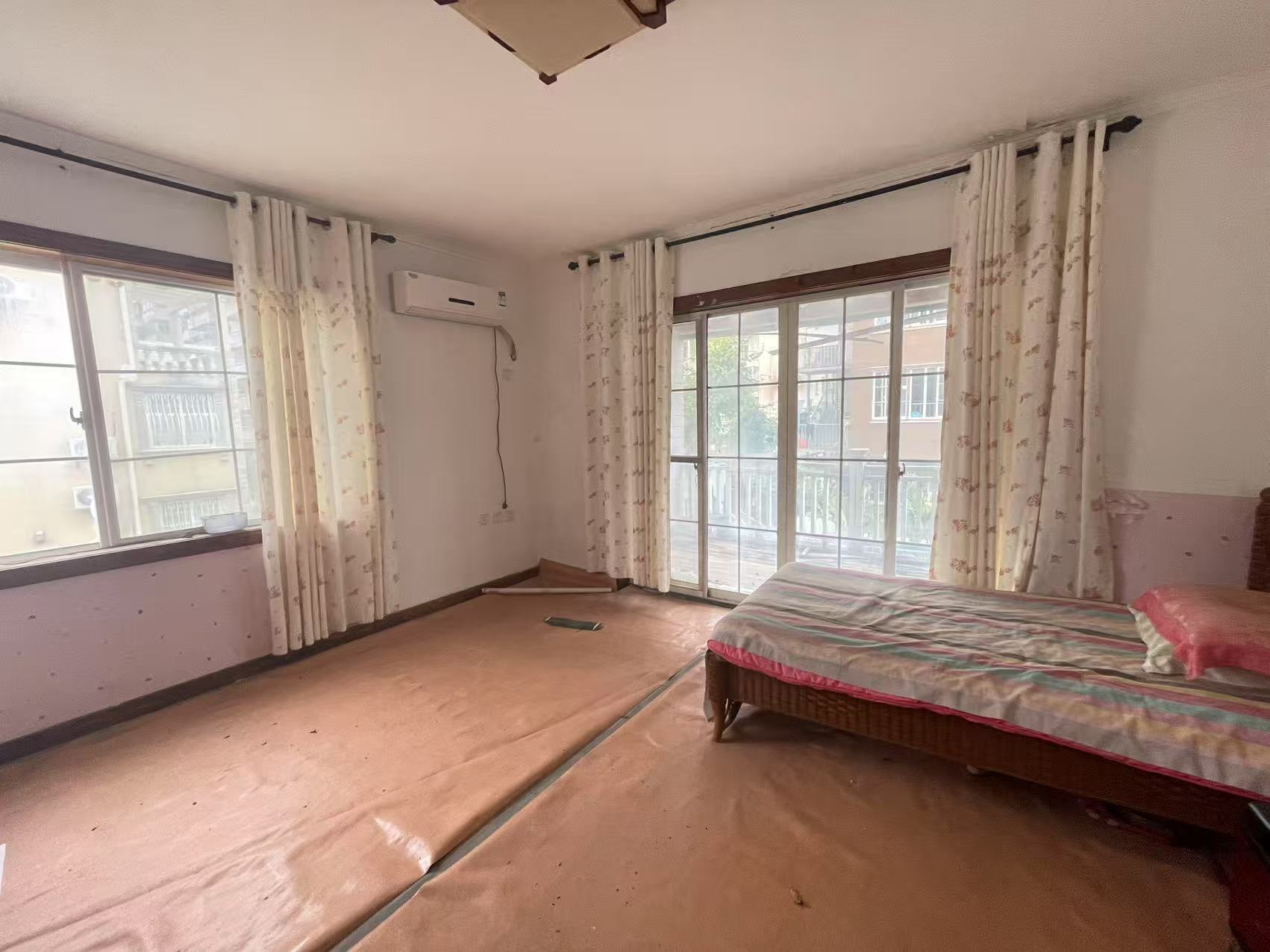 回龙小区 1室0厅0卫 15000.0元/月 回龙小区 1室0厅0卫 15000.0元/月室内图