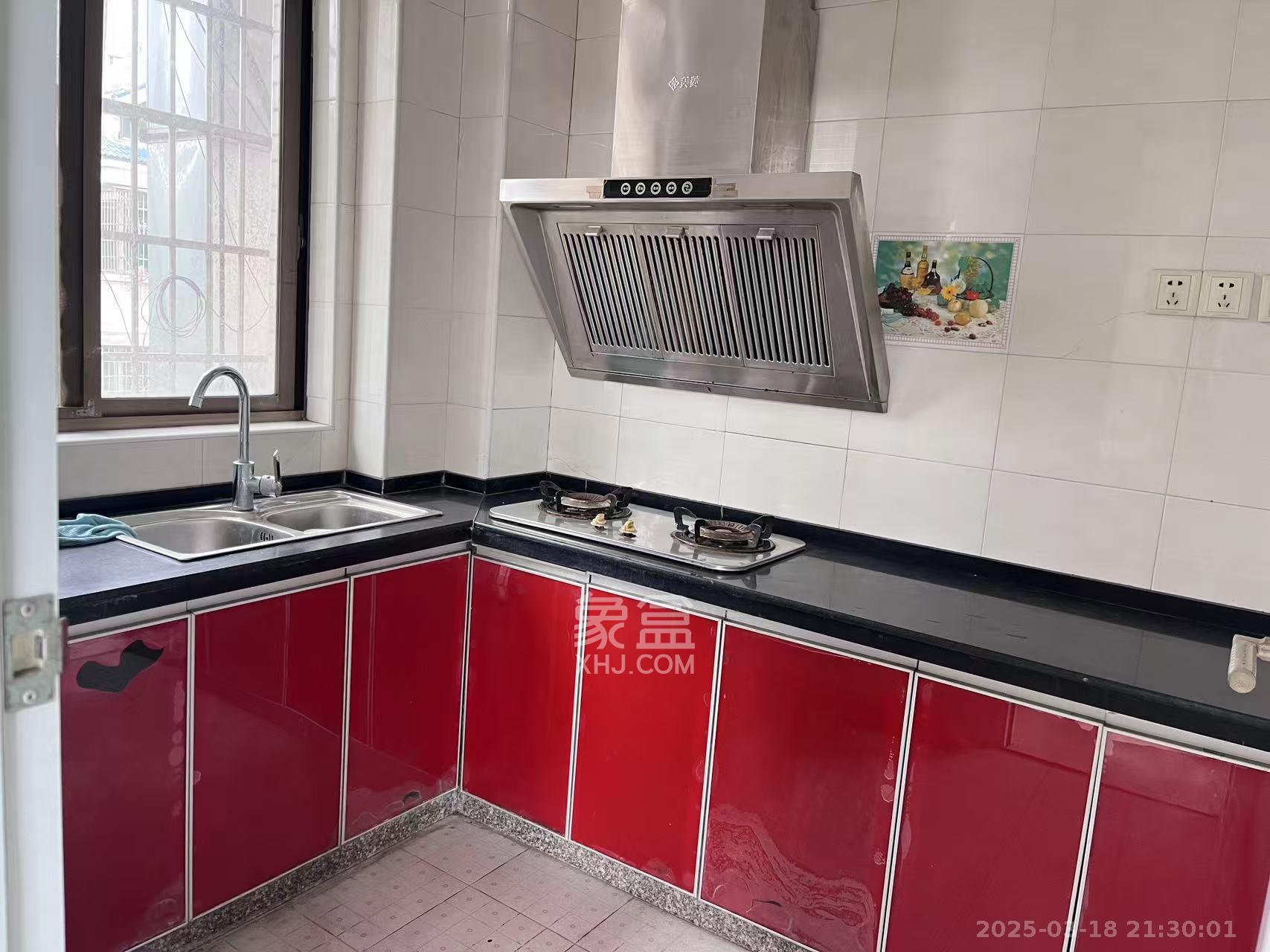 洪西安置小区(洪缘小区)  3室2厅1卫    2000.0元/月 洪西安置小区(洪缘小区)  3室2厅1卫    2000.0元/月室内图