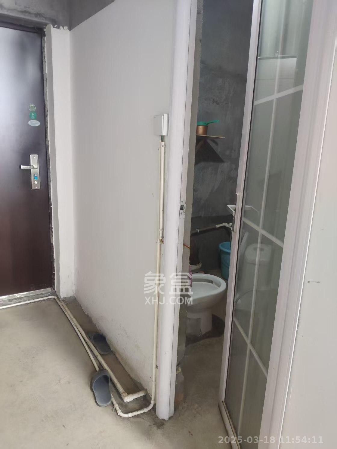 大汉月亮河畔 1室2厅1卫 1200.0元/月 大汉月亮河畔 1室2厅1卫 1200.0元/月室内图