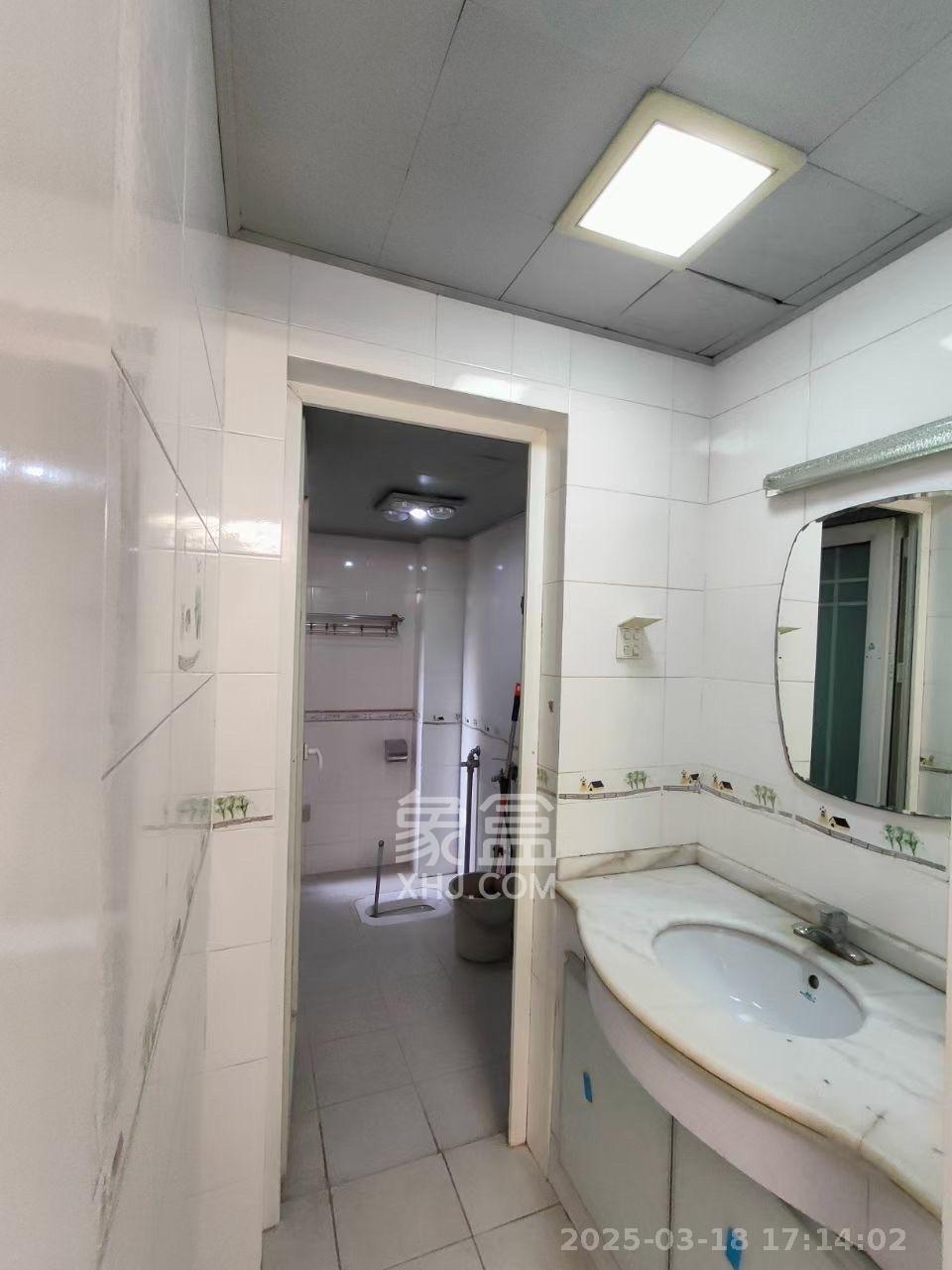 德馨园  2室2厅1卫    1600.0元/月 德馨园  2室2厅1卫    1600.0元/月室内图