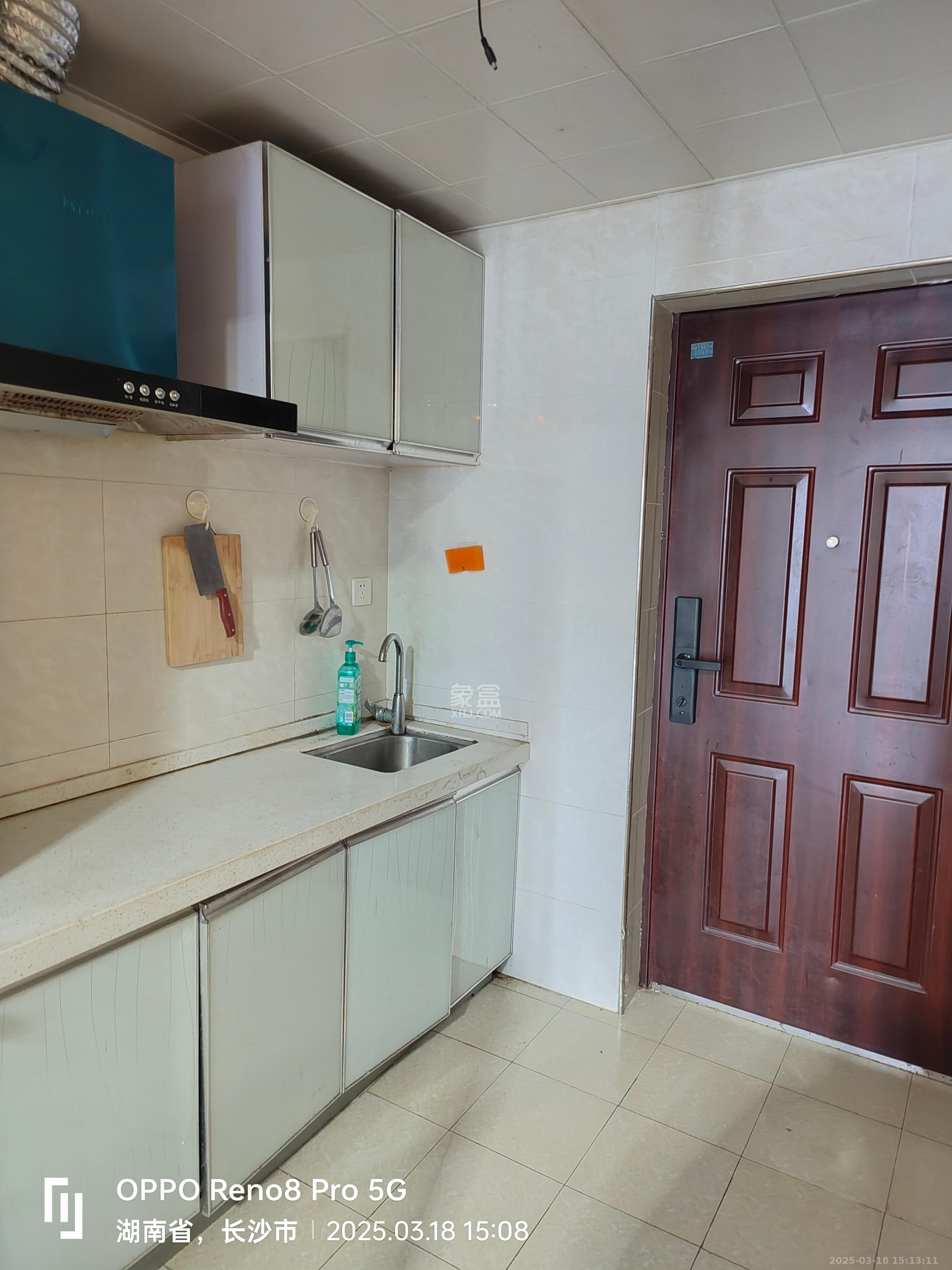 海德公园 1室1厅0卫 1200.0元/月 海德公园 1室1厅0卫 1200.0元/月室内图