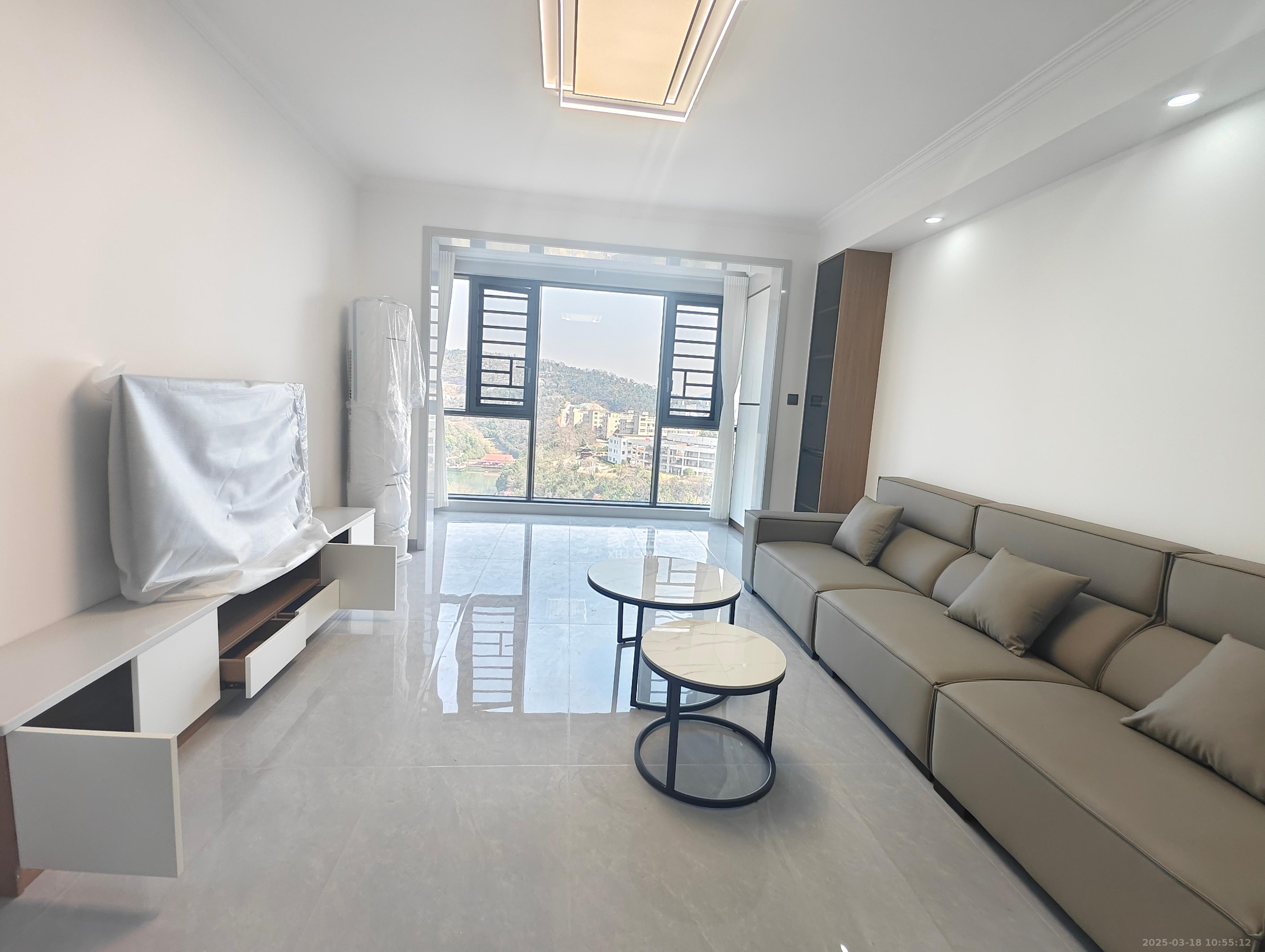 桃花嘉园 3室2厅2卫 2800.0元/月 桃花嘉园 3室2厅2卫 2800.0元/月室内图