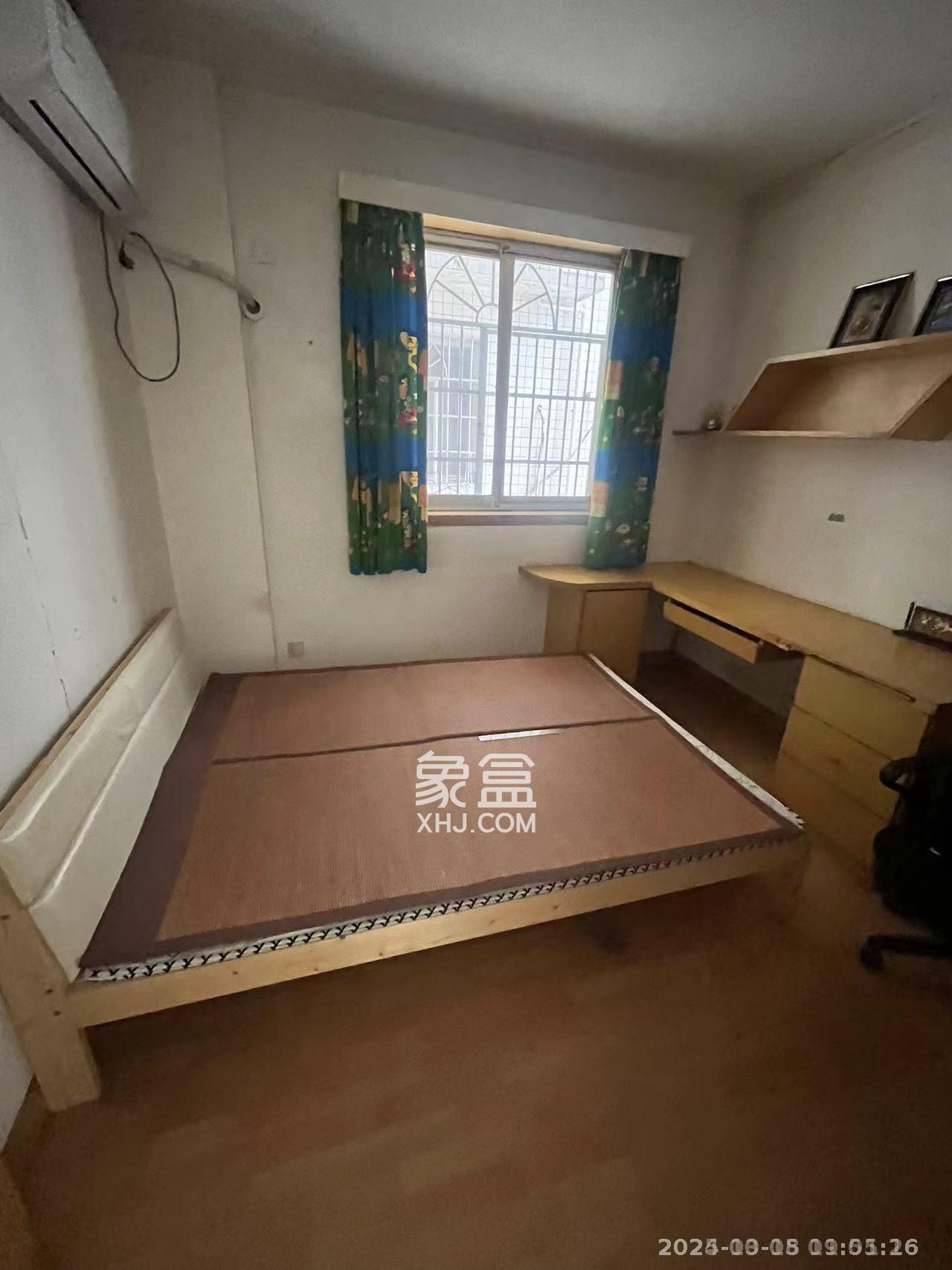 交通银行宿舍(浏城桥)  3室2厅1卫    3200.0元/月 交通银行宿舍(浏城桥)  3室2厅1卫    3200.0元/月室内图