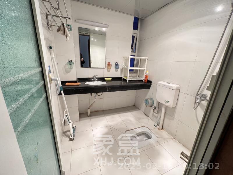 活力康城  2室1厅1卫   2600.00元/月室内图
