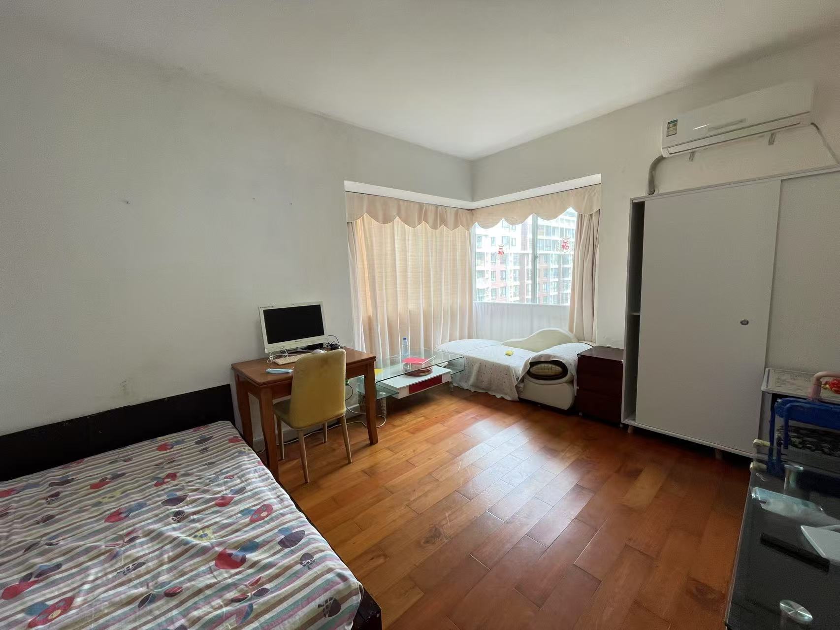 兆南绿岛家园 2室1厅1卫 1800.0元/月 兆南绿岛家园 2室1厅1卫 1800.0元/月室内图