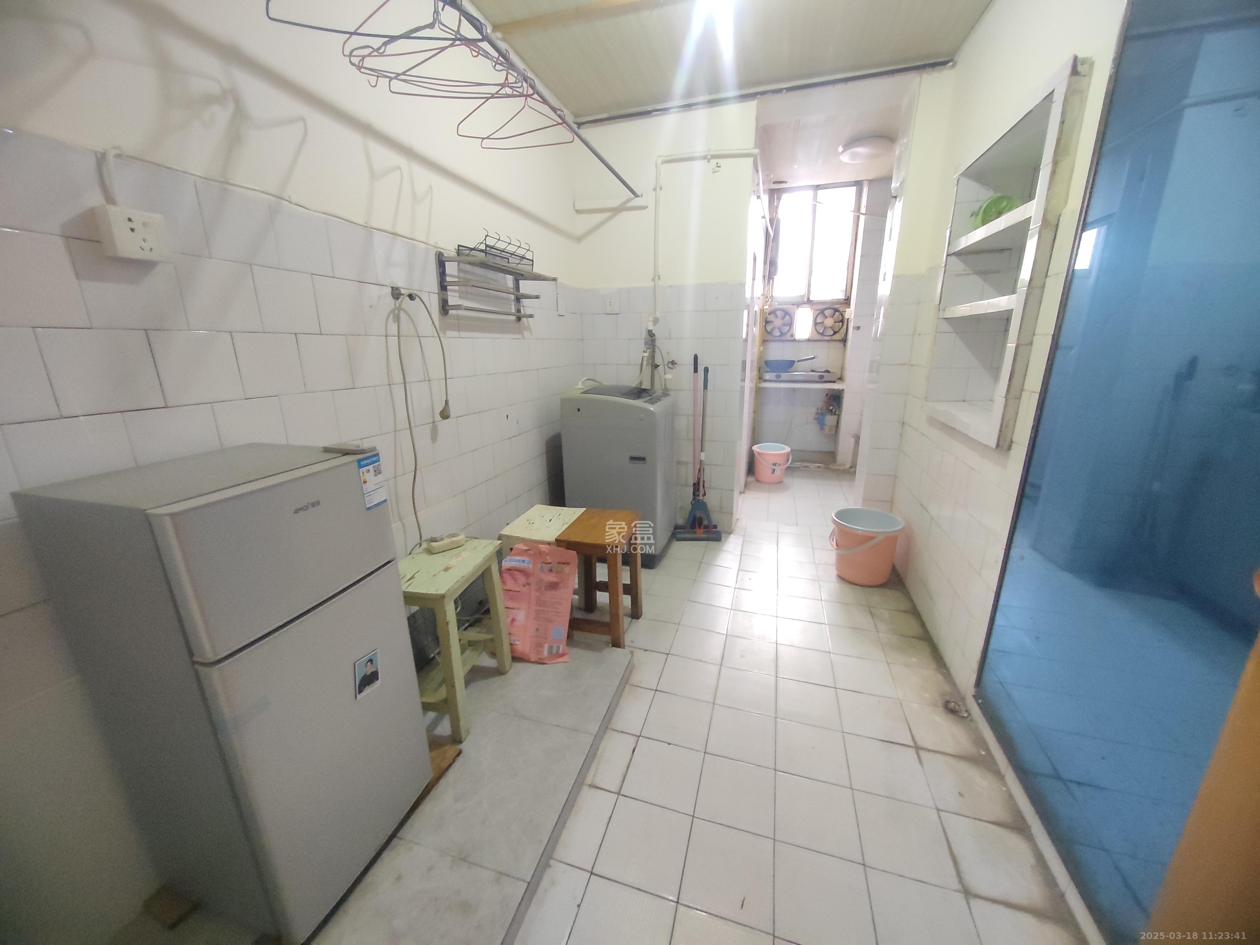 长沙市中医康复医院宿舍(长沙市骨科按摩医院) 2室1厅1卫 1500.0元/月 长沙市中医康复医院宿舍(长沙市骨科按摩医院) 2室1厅1卫 1500.0元/月室内图