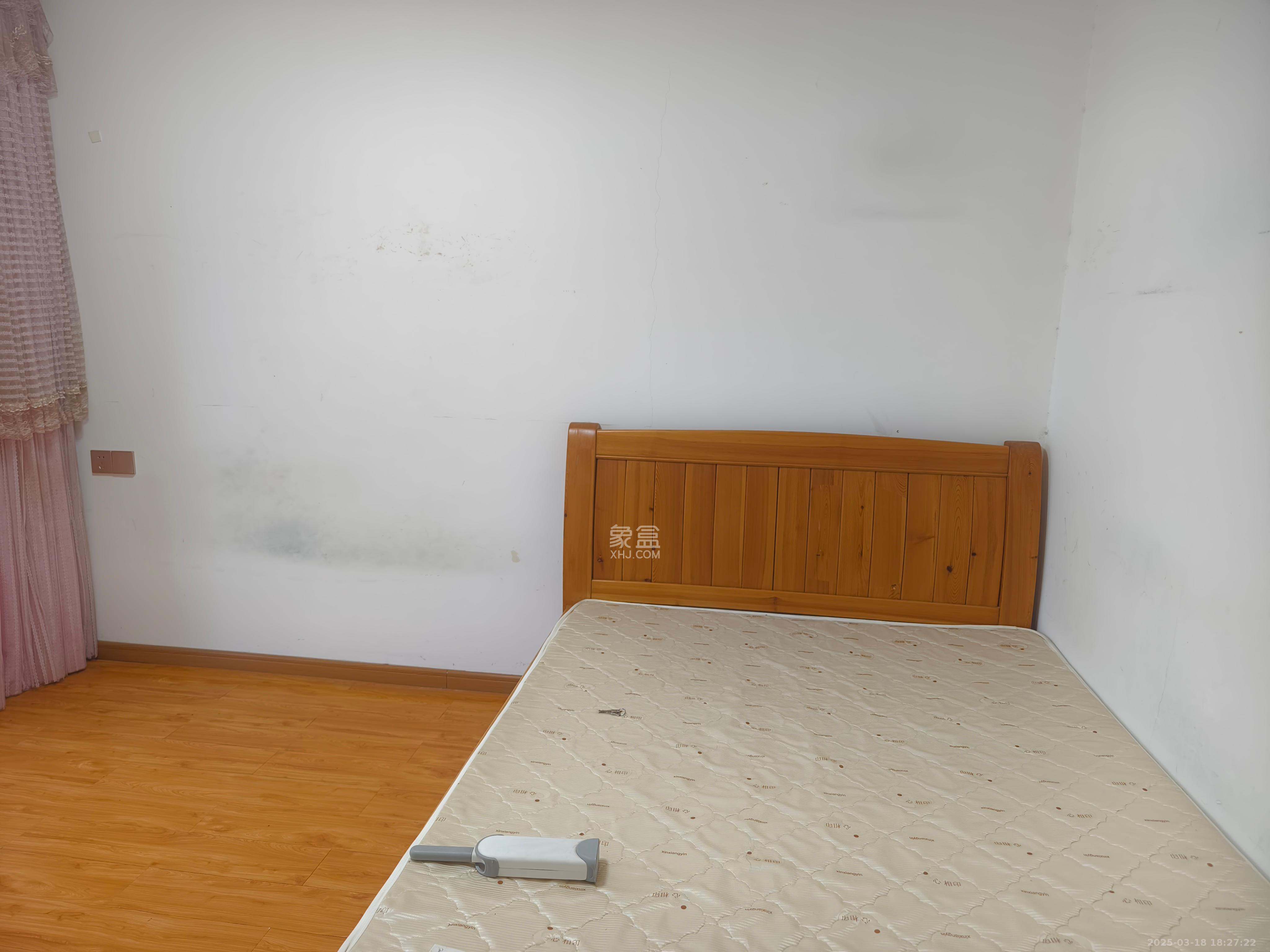 兰亭湾畔 3室2厅2卫 2500.0元/月 兰亭湾畔 3室2厅2卫 2500.0元/月室内图