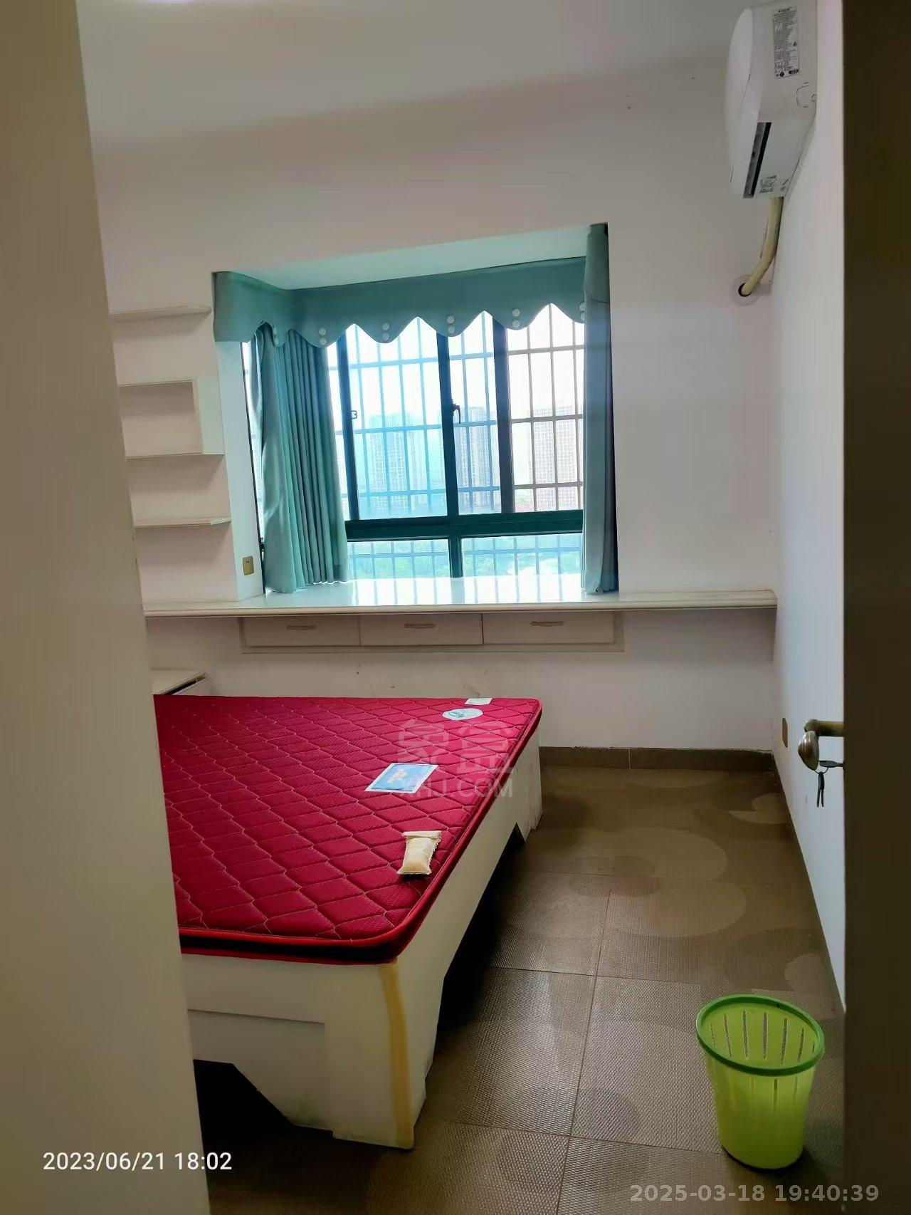 湖景名城 3室2厅2卫 2000.0元/月 湖景名城 3室2厅2卫 2000.0元/月室内图