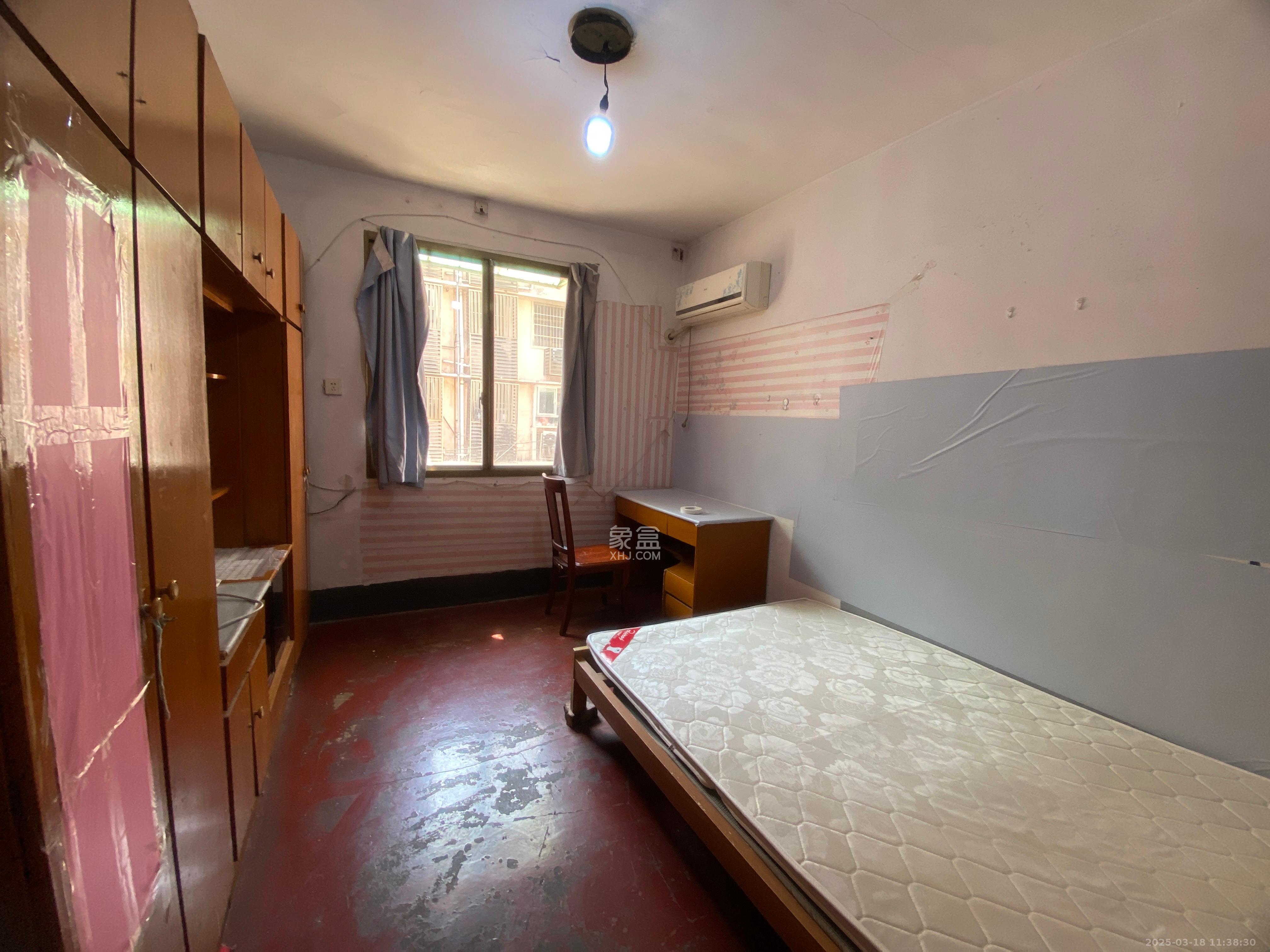 红旗区四片 2室1厅1卫 1400.0元/月 红旗区四片 2室1厅1卫 1400.0元/月室内图