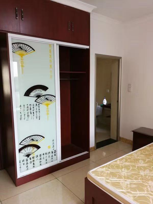 金园小区  4室2厅2卫    2200.0元/月 金园小区  4室2厅2卫    2200.0元/月室内图