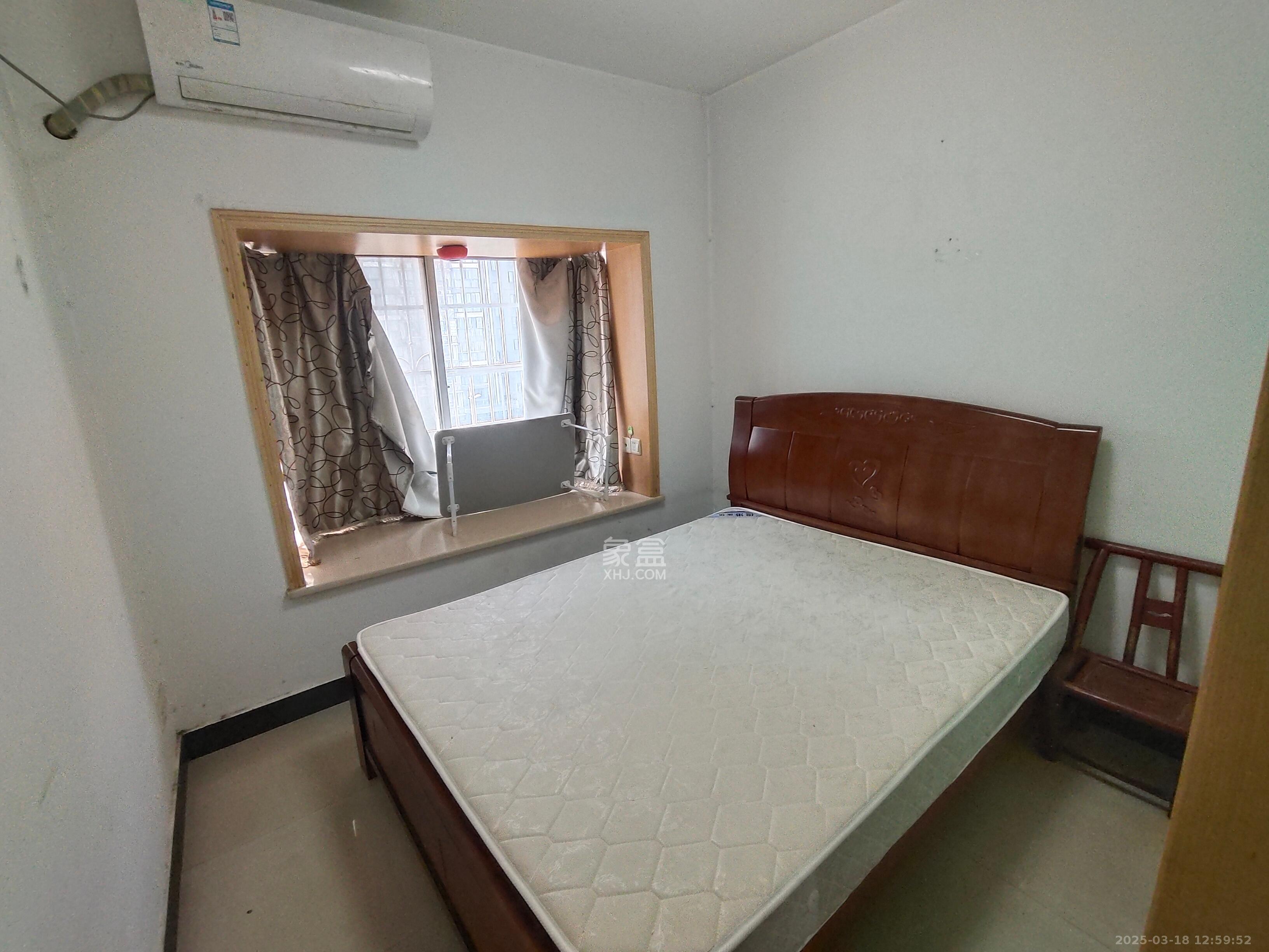 铝厂宿舍  1室2厅0卫   1500.00元/月室内图