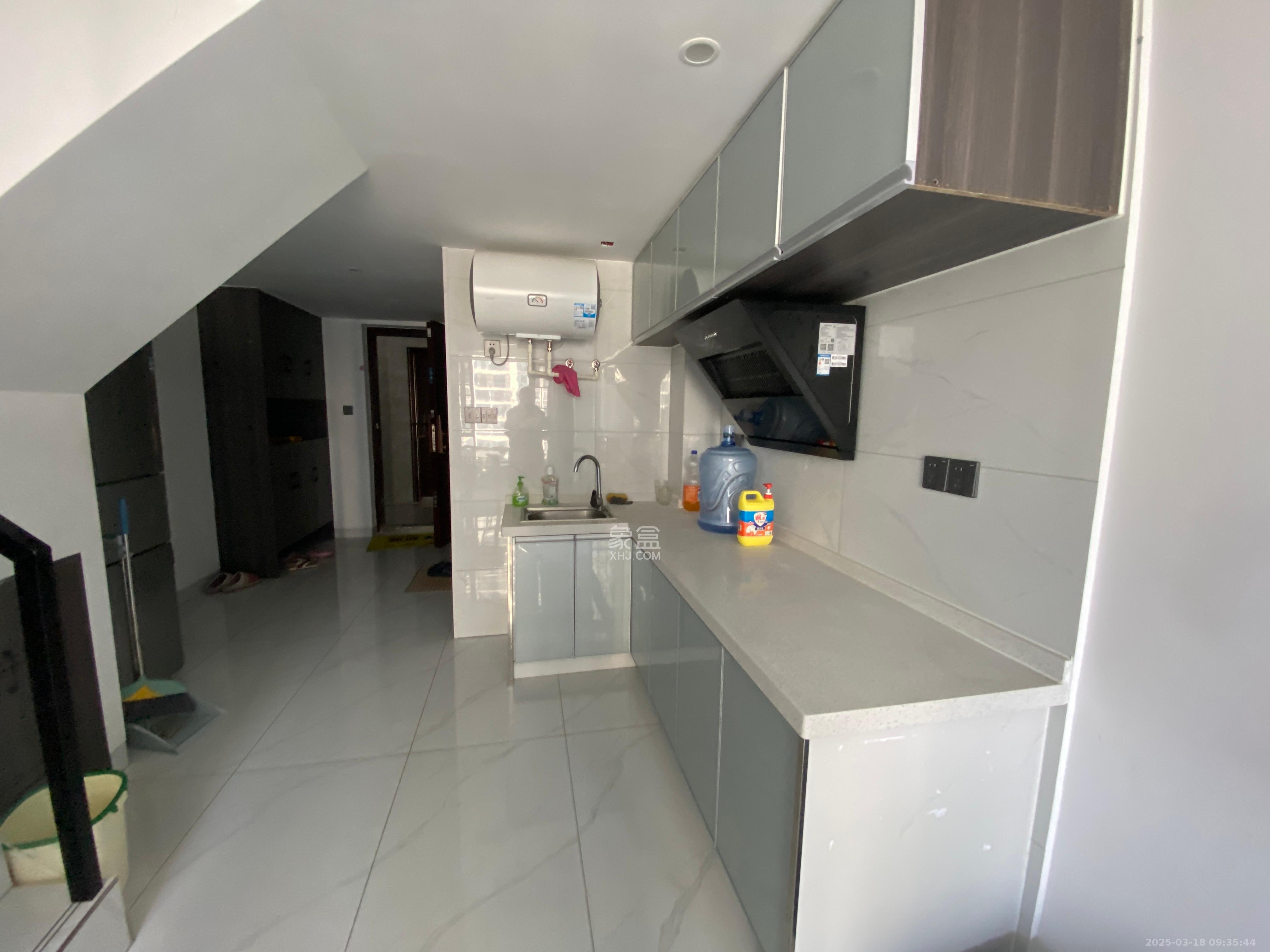 新城悦隽 2室2厅1卫 1700.0元/月 新城悦隽 2室2厅1卫 1700.0元/月室内图