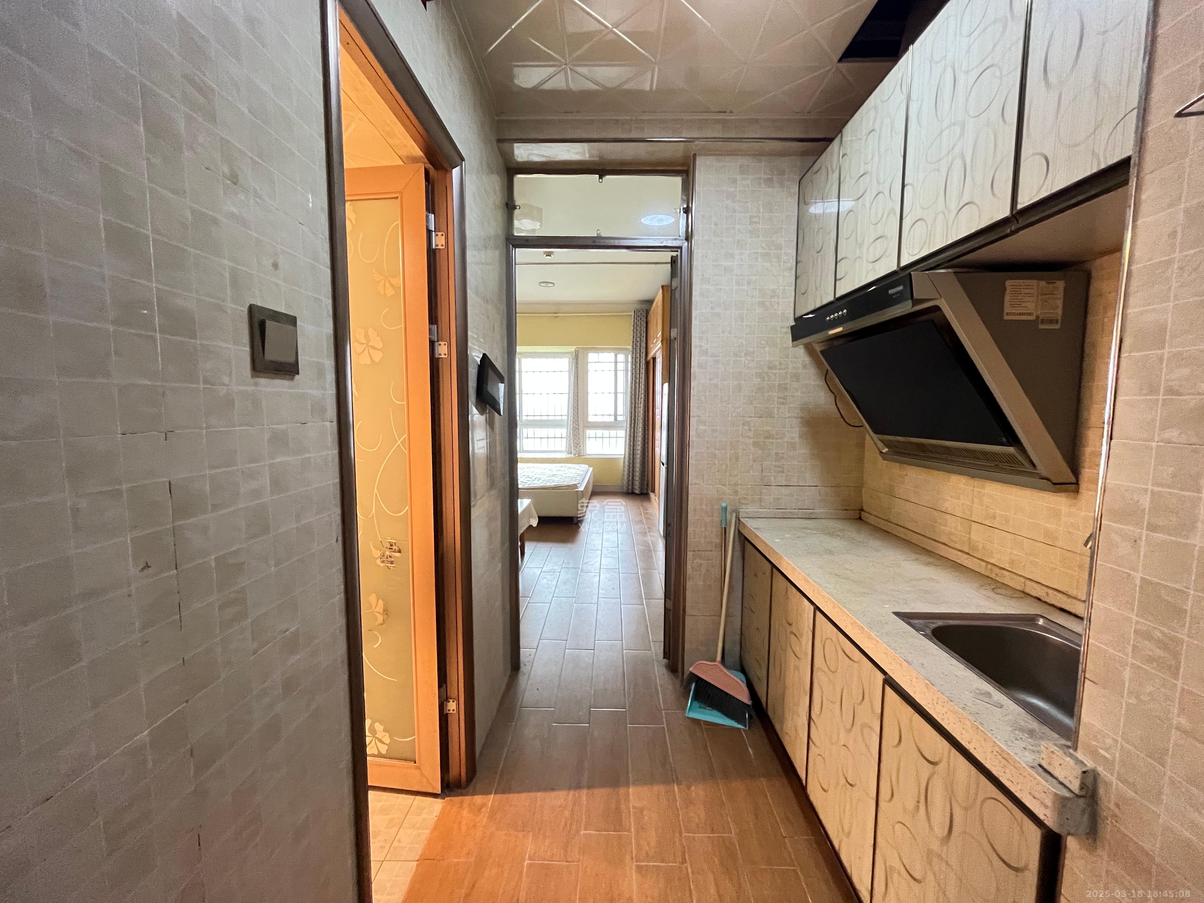 昌和商业中心/昌和国际 1室1厅1卫 1100.0元/月 昌和商业中心/昌和国际 1室1厅1卫 1100.0元/月室内图