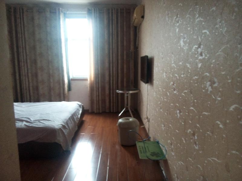 宏力大厦(宏历商业广场) 4室2厅2卫 2100.0元/月 宏力大厦(宏历商业广场) 4室2厅2卫 2100.0元/月室内图