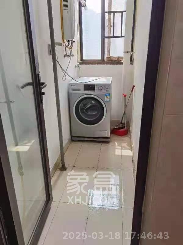 中海国际四期  3室2厅1卫   2100.00元/月室内图