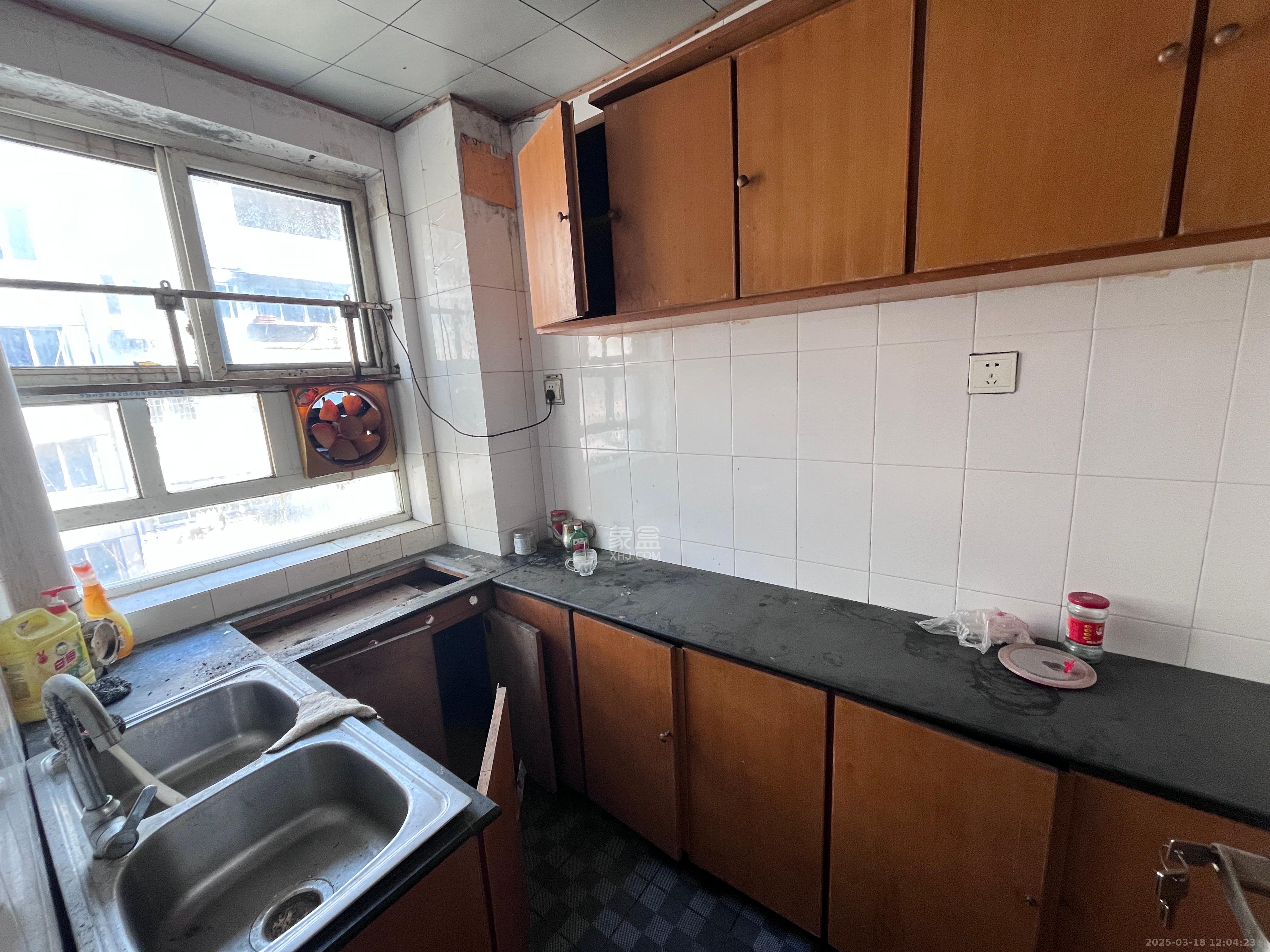 友园山庄 2室1厅1卫 1300.0元/月 友园山庄 2室1厅1卫 1300.0元/月室内图