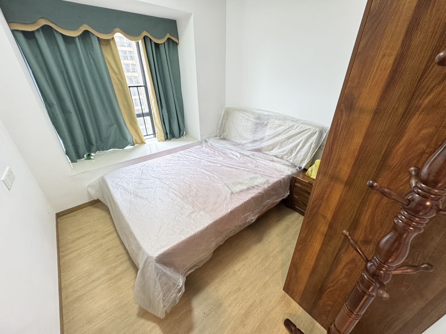 碧桂园一、二期(中央首府)  2室1厅1卫    68.0万 碧桂园一、二期(中央首府)  2室1厅1卫    68.0万室内图