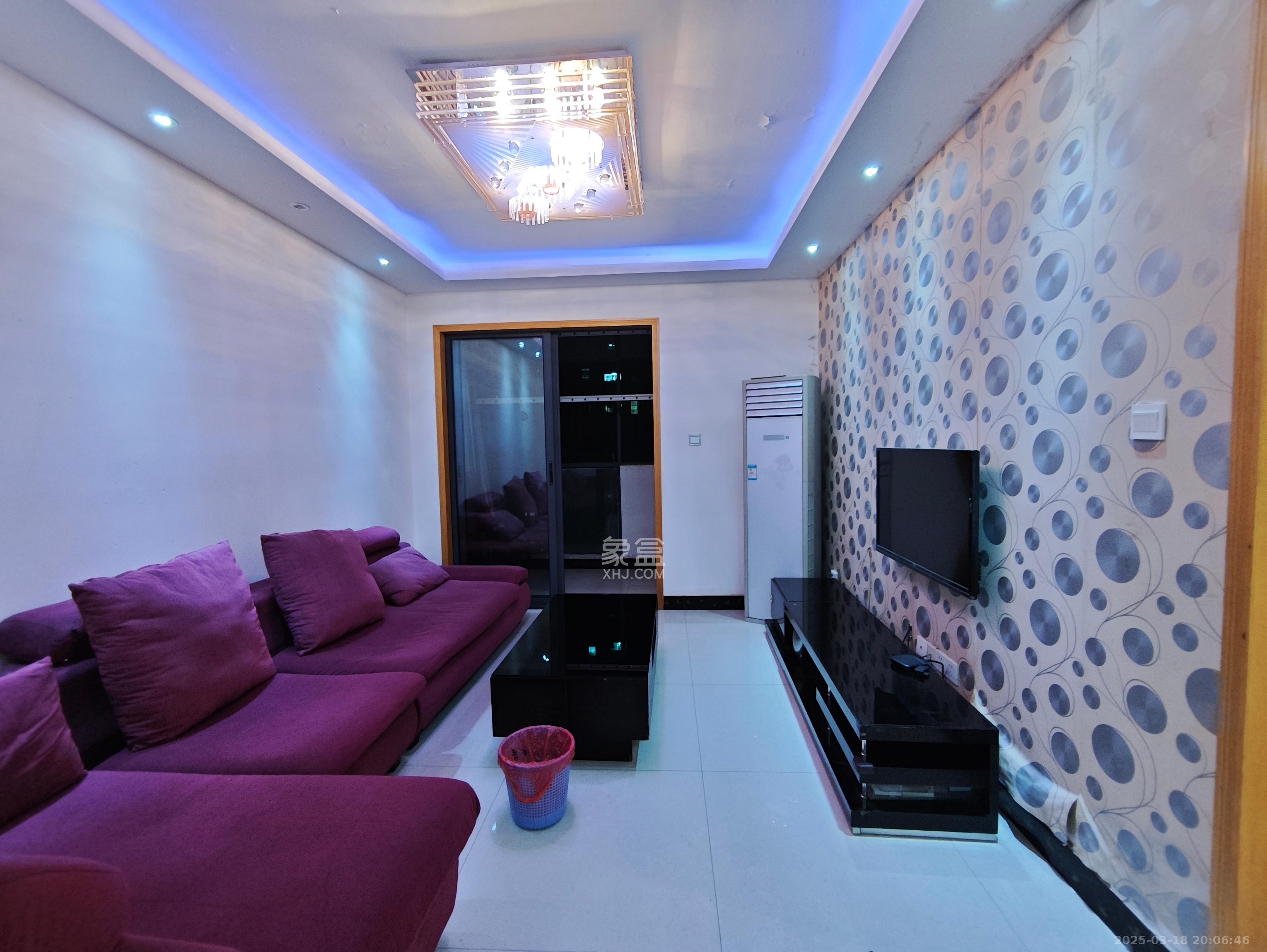 中国铁建国际城一期 2室2厅1卫 1400.0元/月 中国铁建国际城一期 2室2厅1卫 1400.0元/月室内图