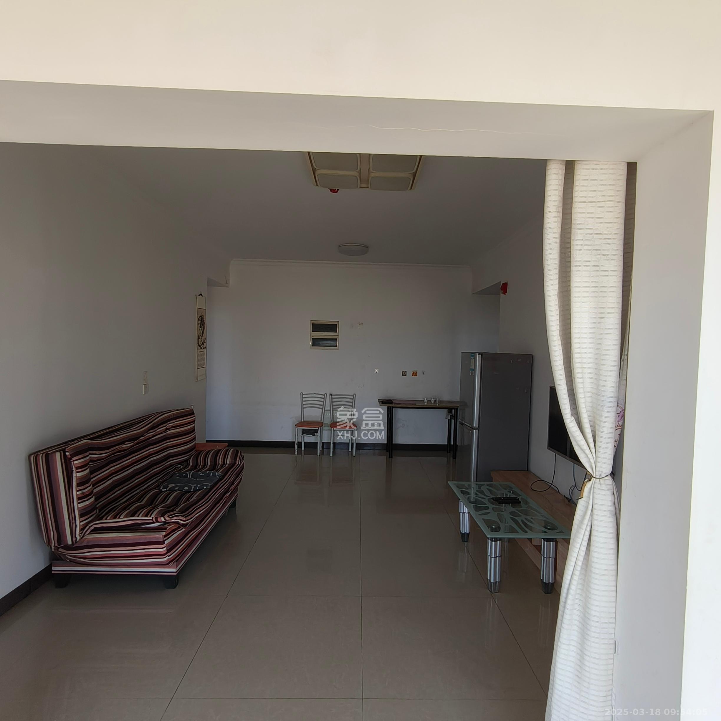 荷韵园 2室2厅1卫 1400.0元/月 荷韵园 2室2厅1卫 1400.0元/月室内图