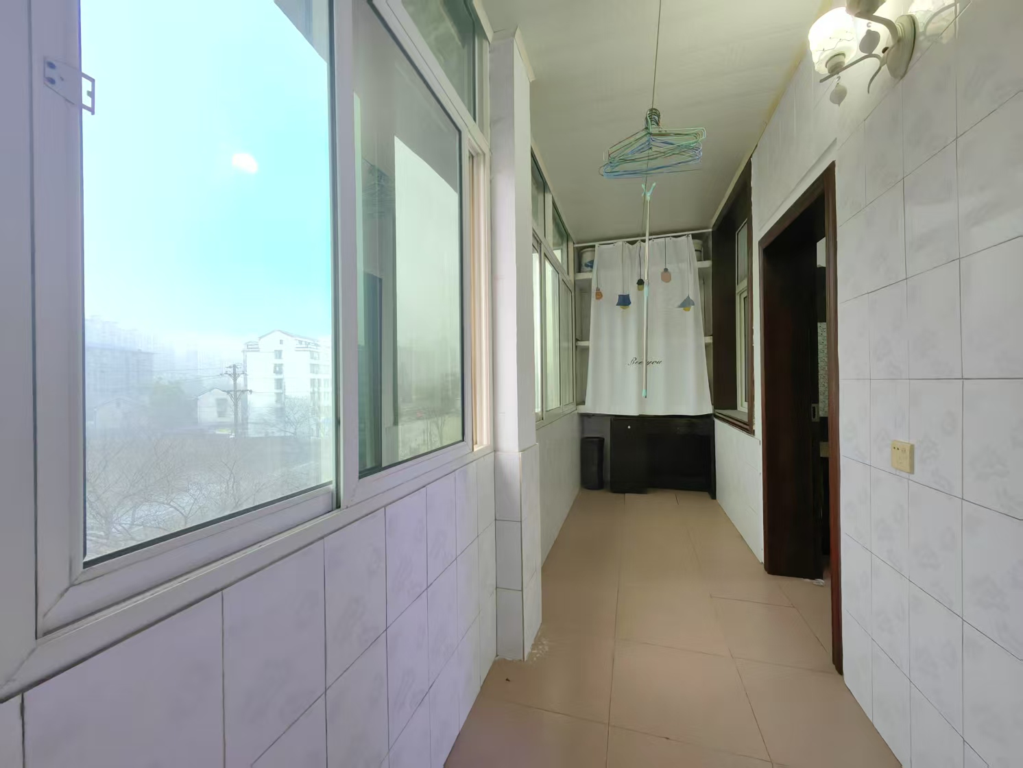 三里桥铁铺岭变电站家属楼  3室2厅1卫    800.0元/月 三里桥铁铺岭变电站家属楼  3室2厅1卫    800.0元/月室内图