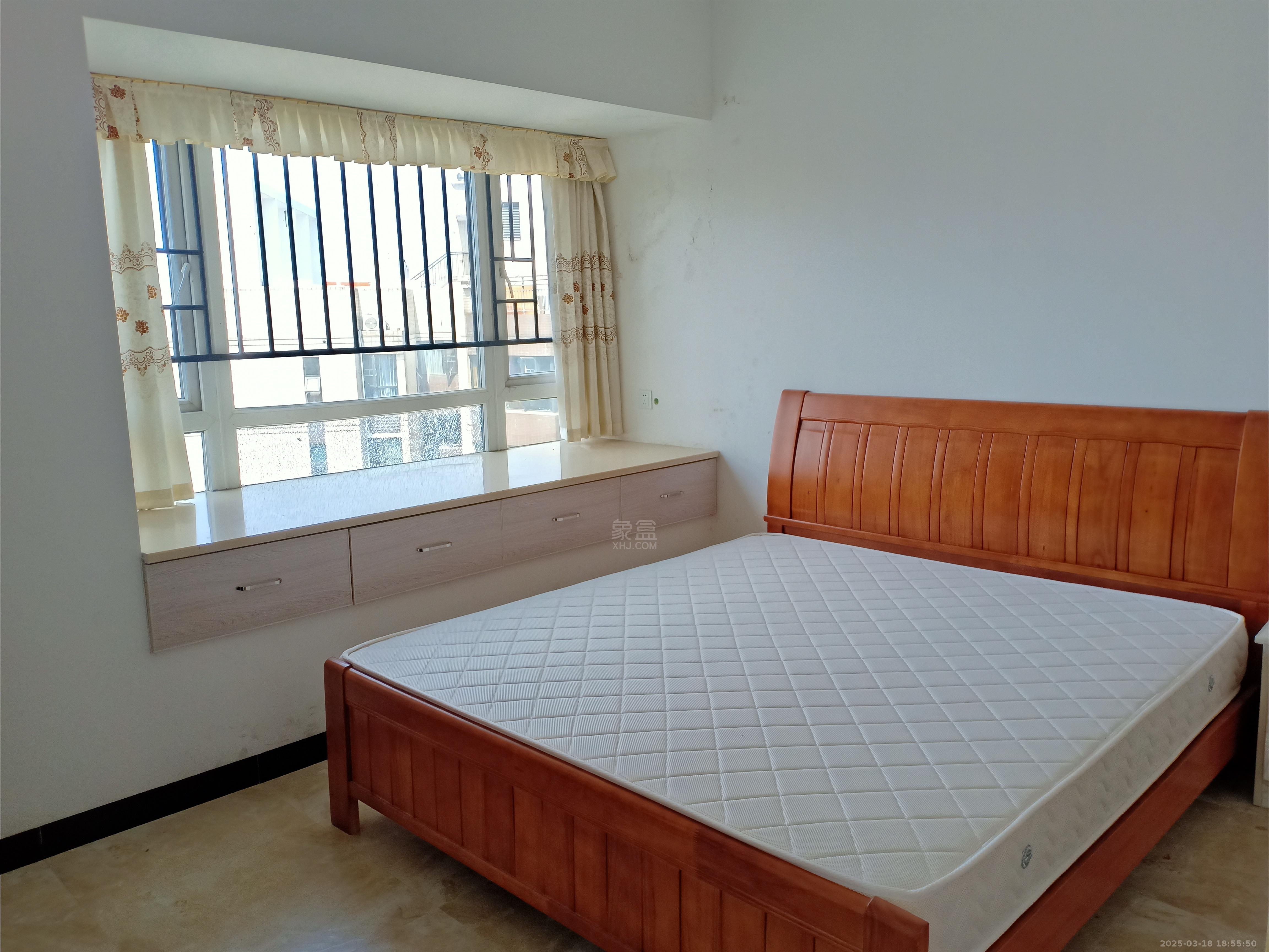 美的城三期 3室2厅1卫 1800.0元/月 美的城三期 3室2厅1卫 1800.0元/月室内图