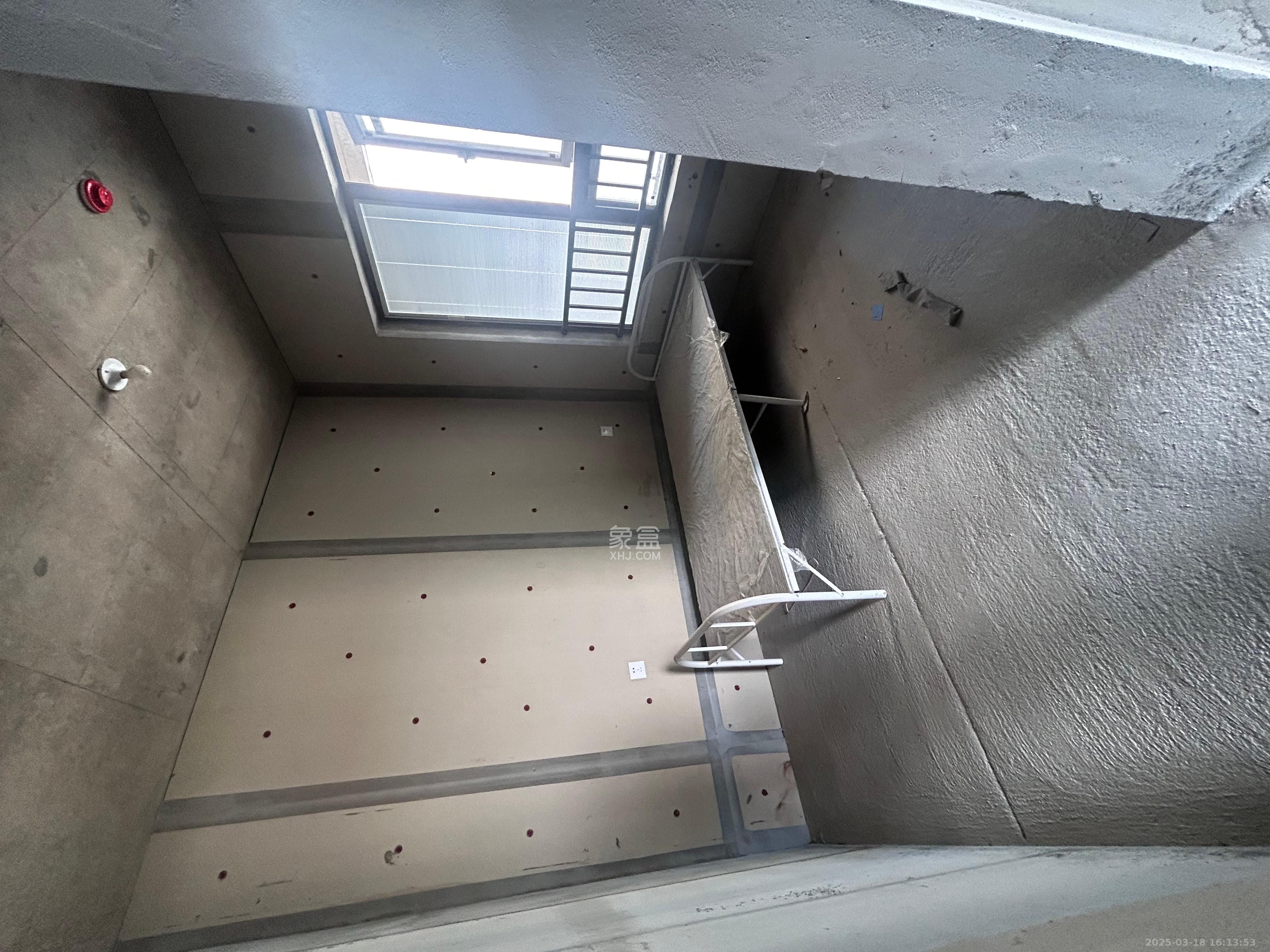 阳光城尚东湾悦江府  3室2厅1卫    1200.0元/月 阳光城尚东湾悦江府  3室2厅1卫    1200.0元/月室内图