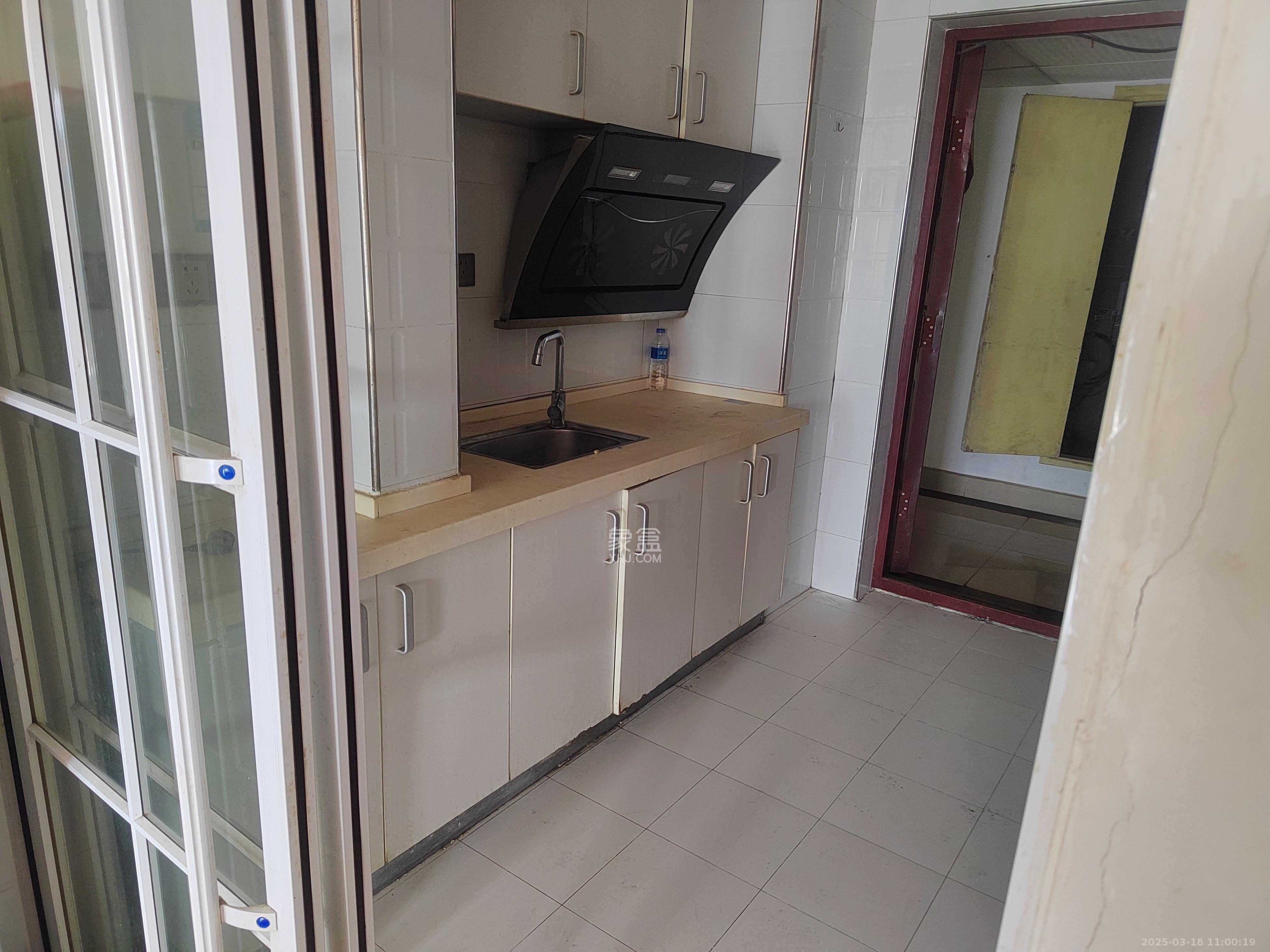 德庆水韵山城 1室1厅1卫 1200.0元/月 德庆水韵山城 1室1厅1卫 1200.0元/月室内图