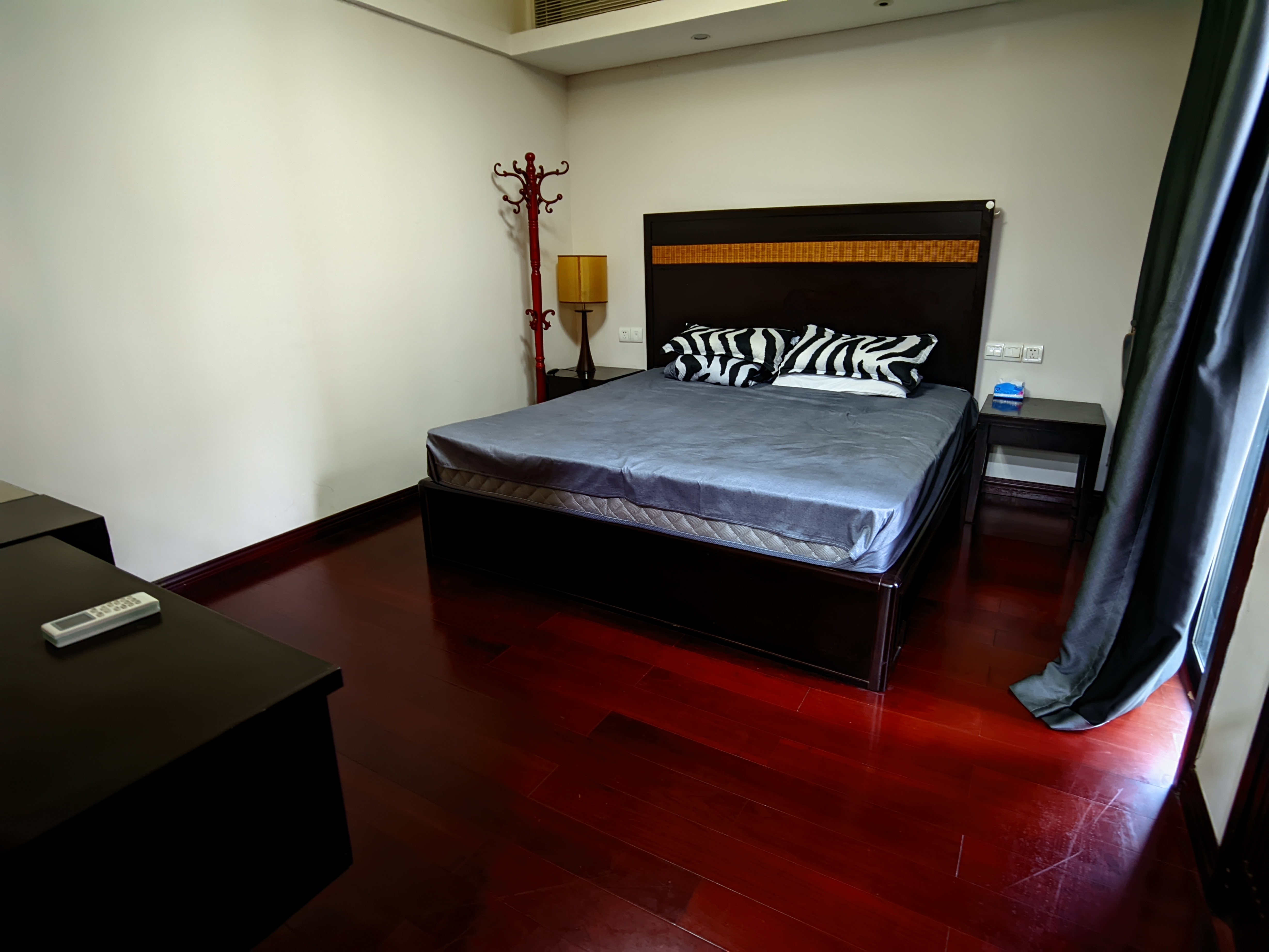 宝华海景 1室1厅1卫 2600.0元/月 宝华海景 1室1厅1卫 2600.0元/月室内图