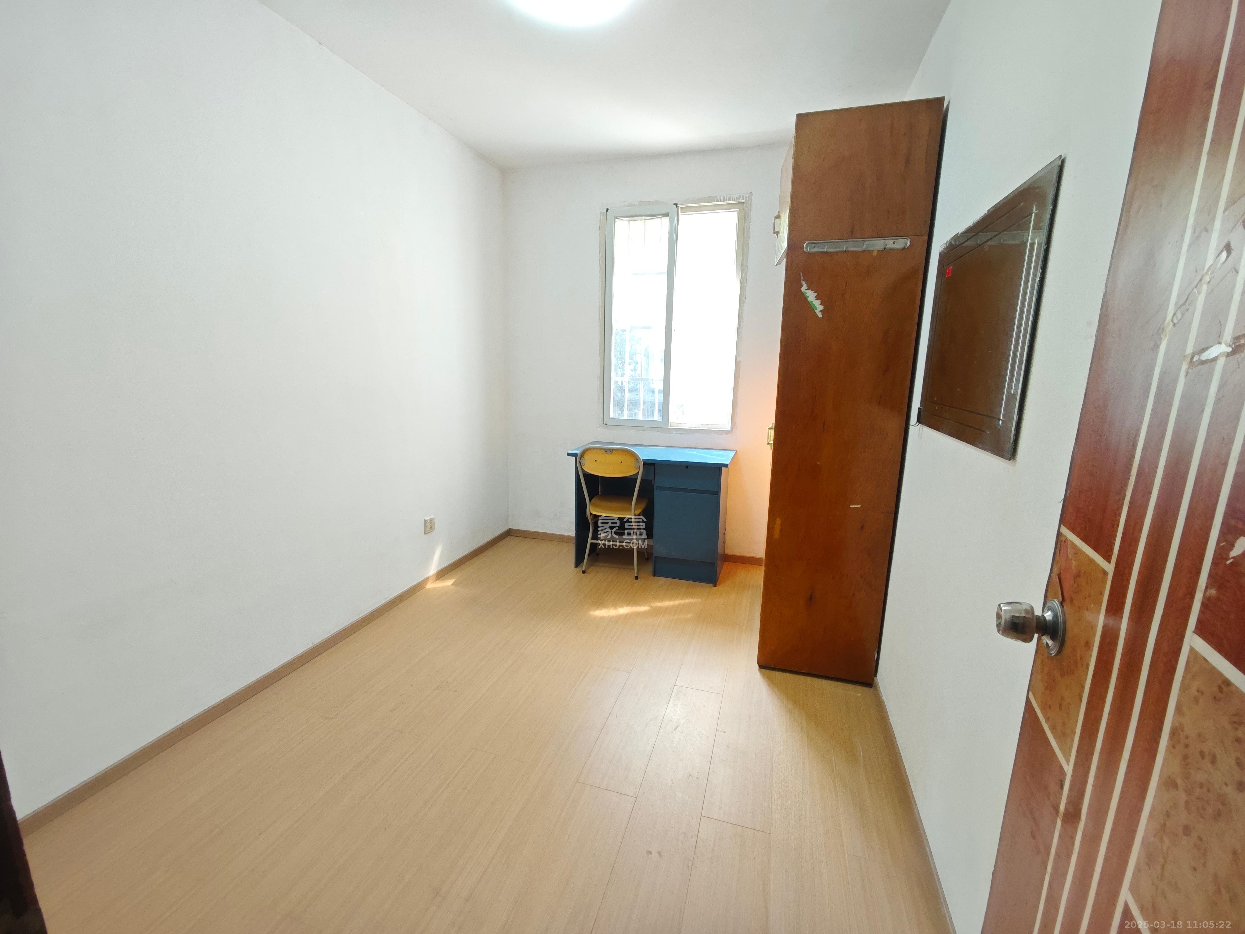 蒋家垅社区 2室1厅1卫 1300.0元/月 蒋家垅社区 2室1厅1卫 1300.0元/月室内图